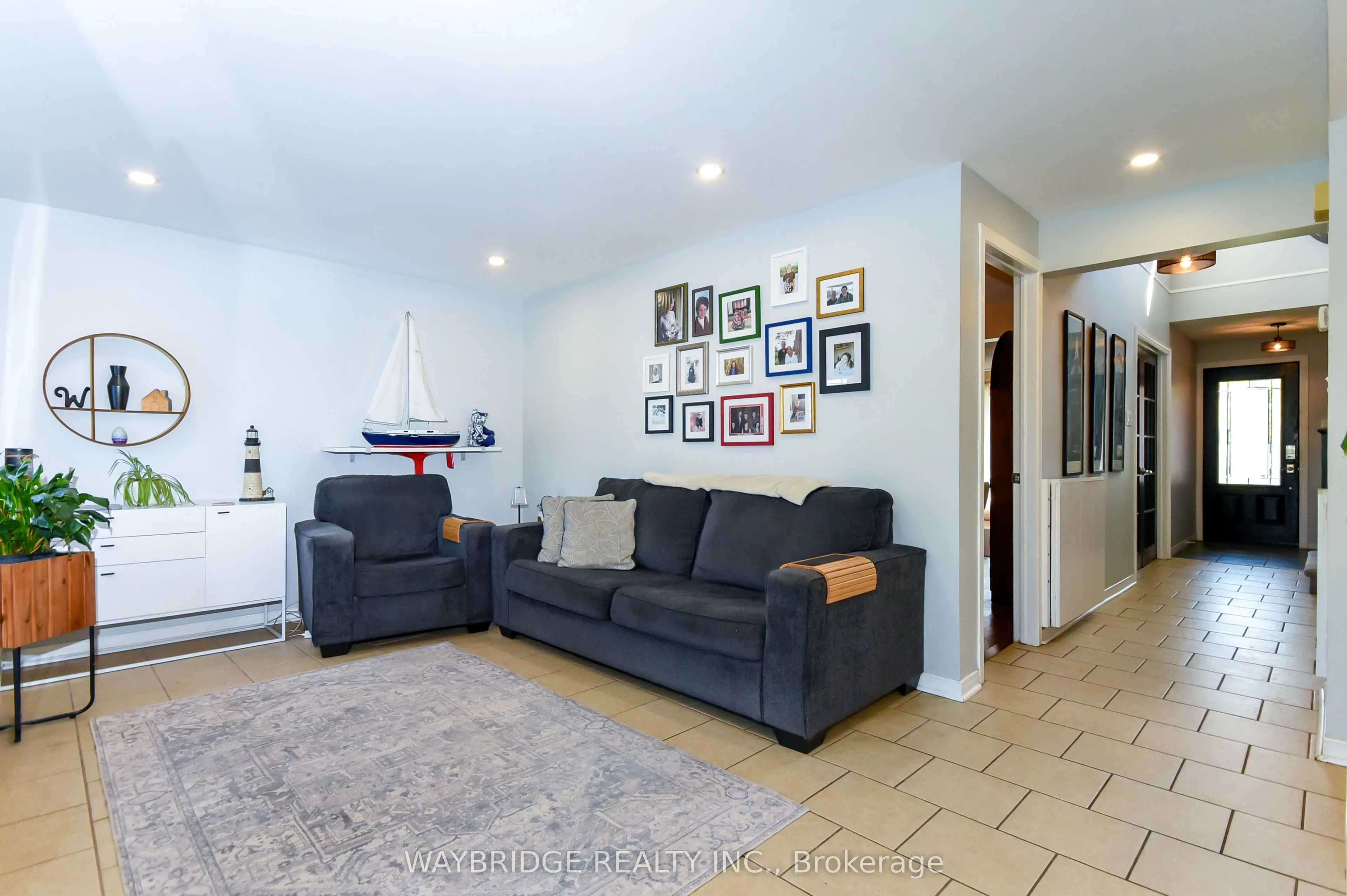 27 Chatham Gardens