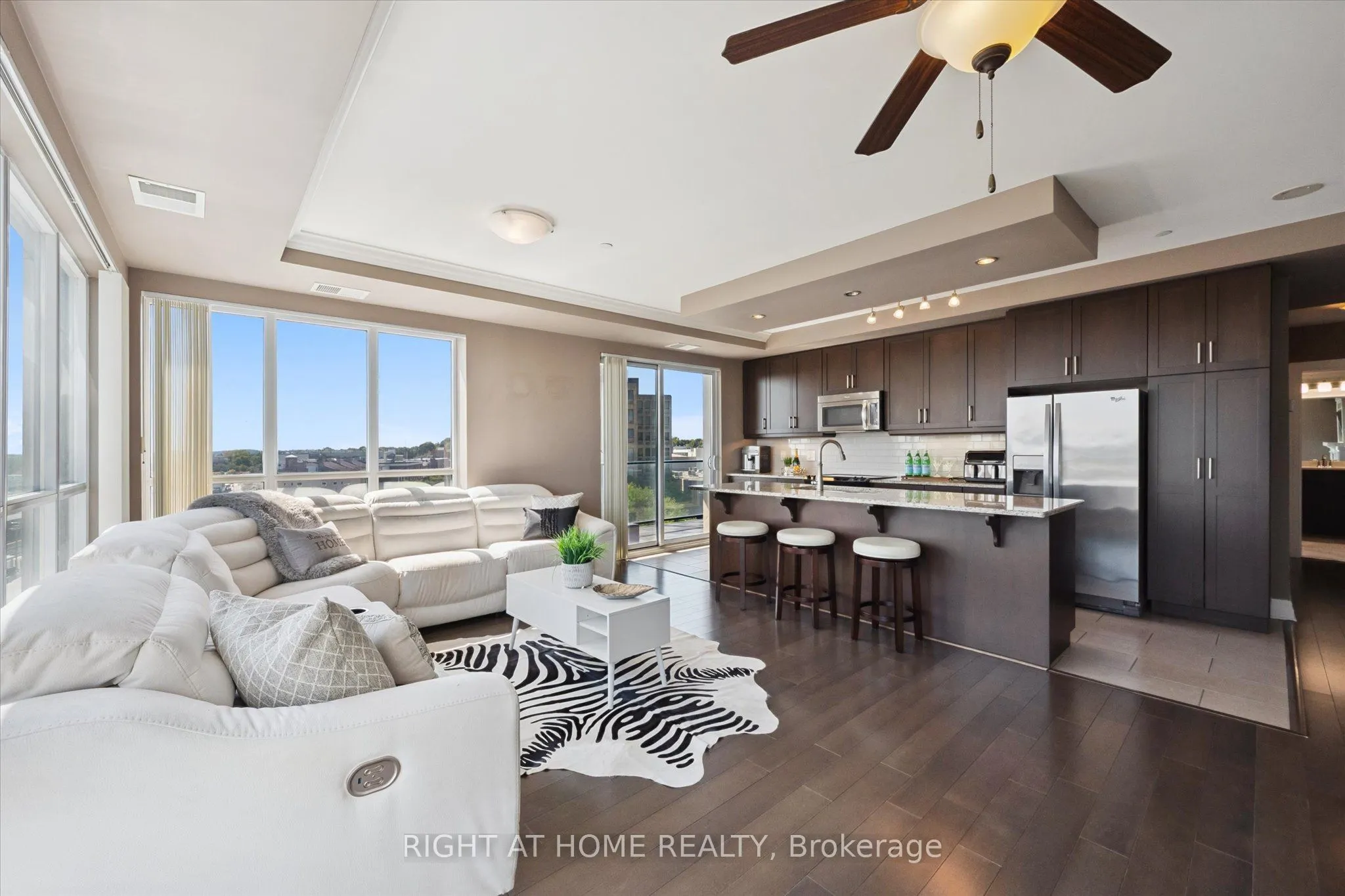 160 Macdonell Street, #707