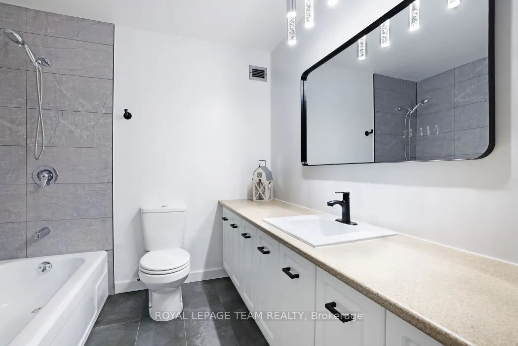 2951 Riverside Drive, #113