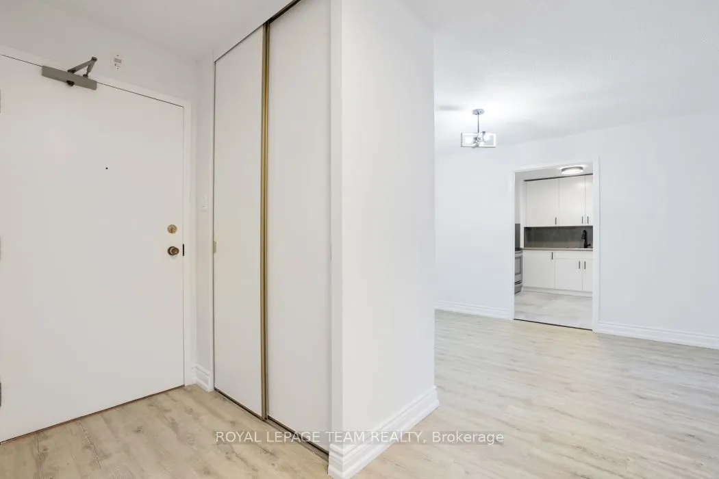 2951 Riverside Drive, #113