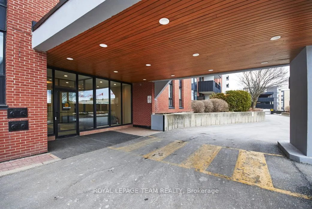 2951 Riverside Drive, #113