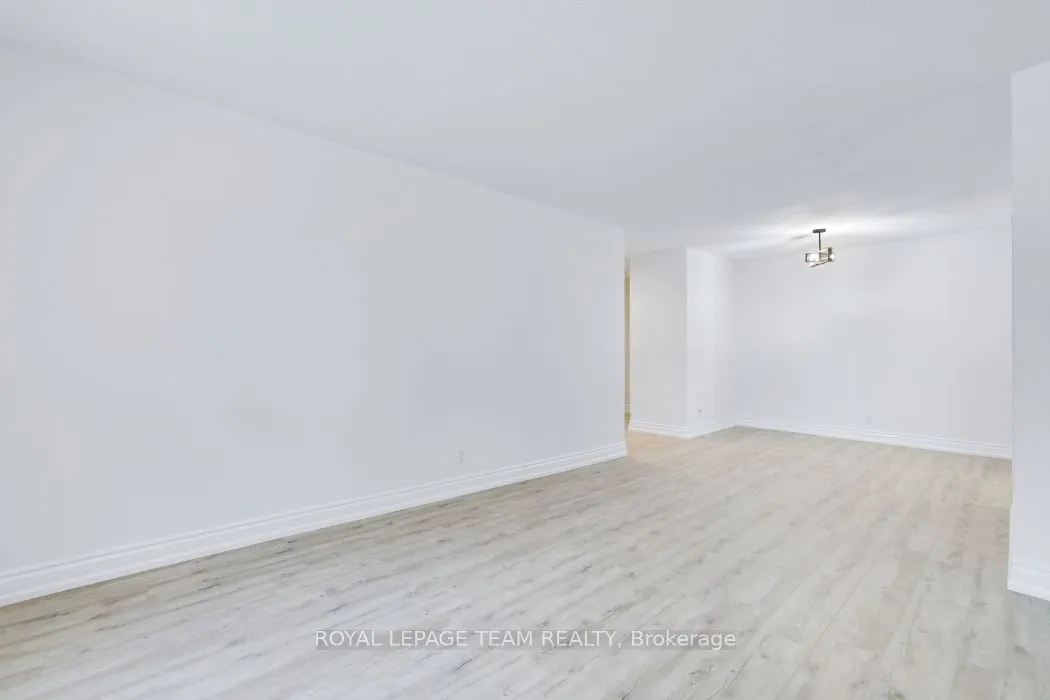 2951 Riverside Drive, #113