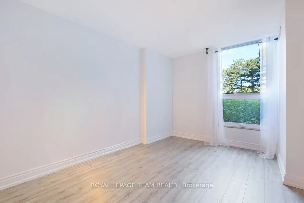 2951 Riverside Drive, #113