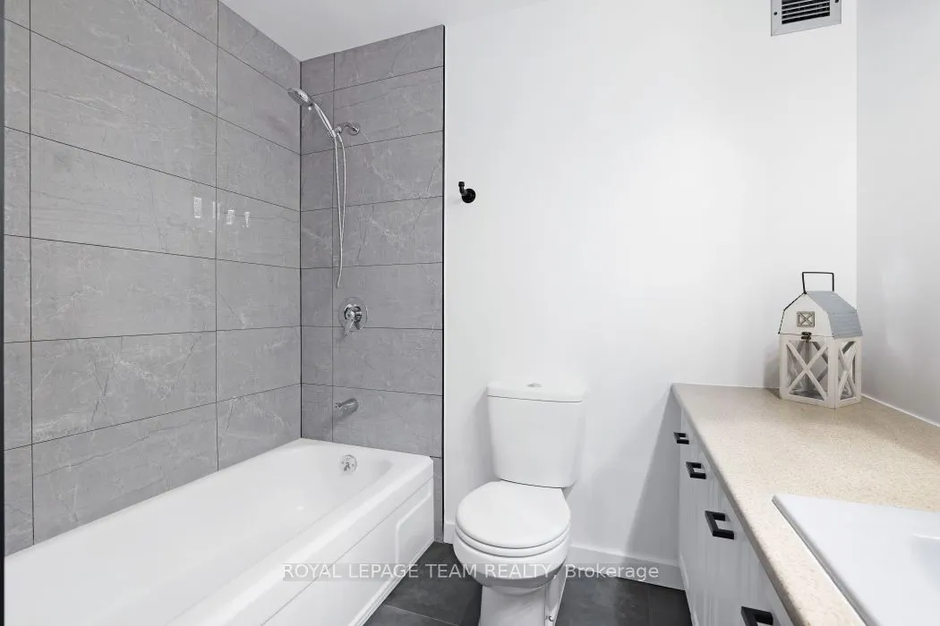 2951 Riverside Drive, #113