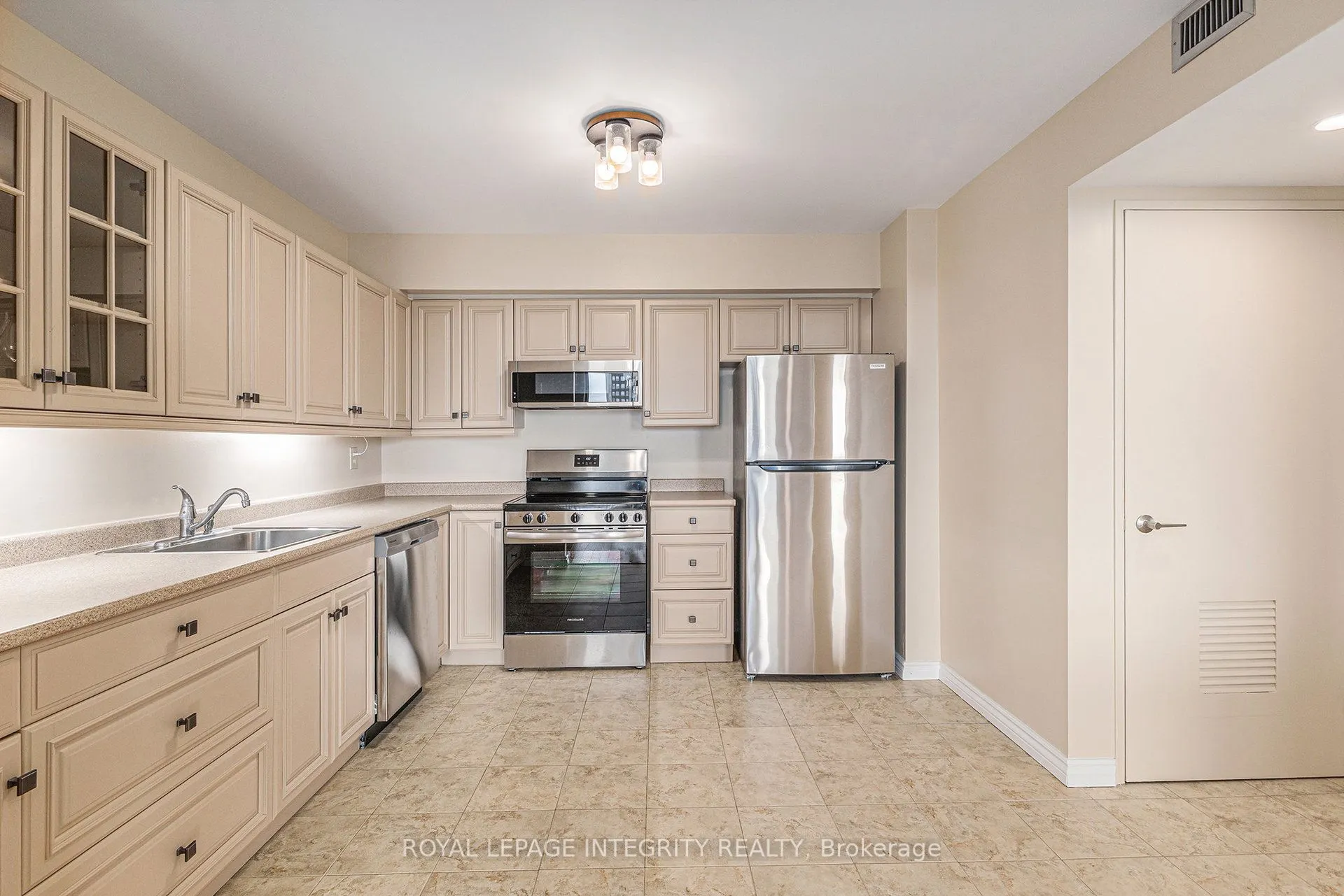 50 Emmerson Avenue, #602