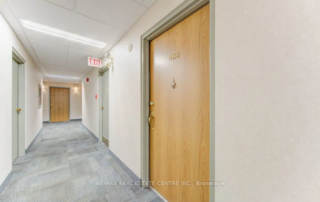 20 Ellen Street E, #405