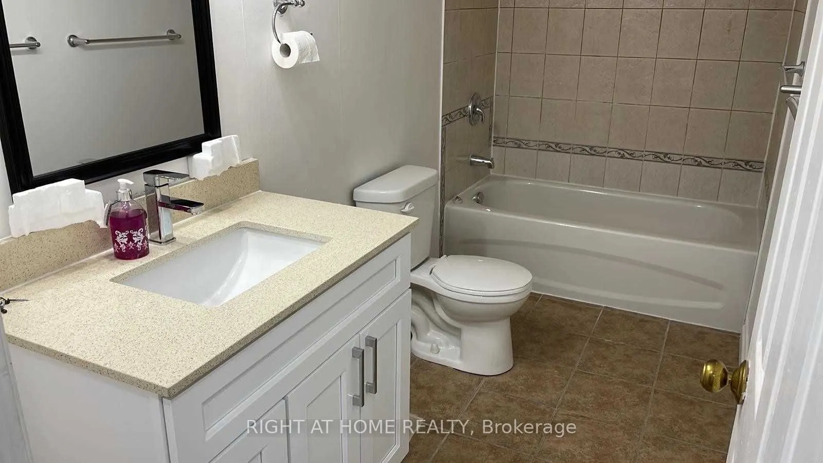 3 Herrick Avenue, #Main Fl