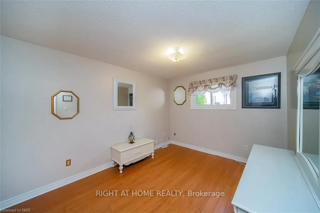 3 Herrick Avenue, #Main Fl