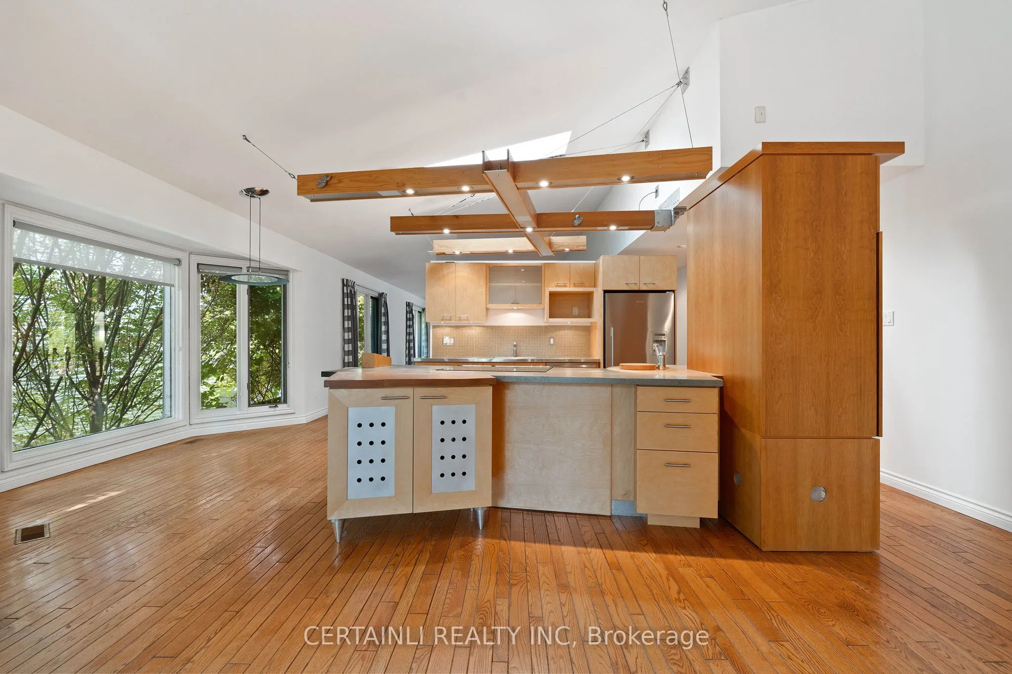 10 Mackellar Avenue, #5