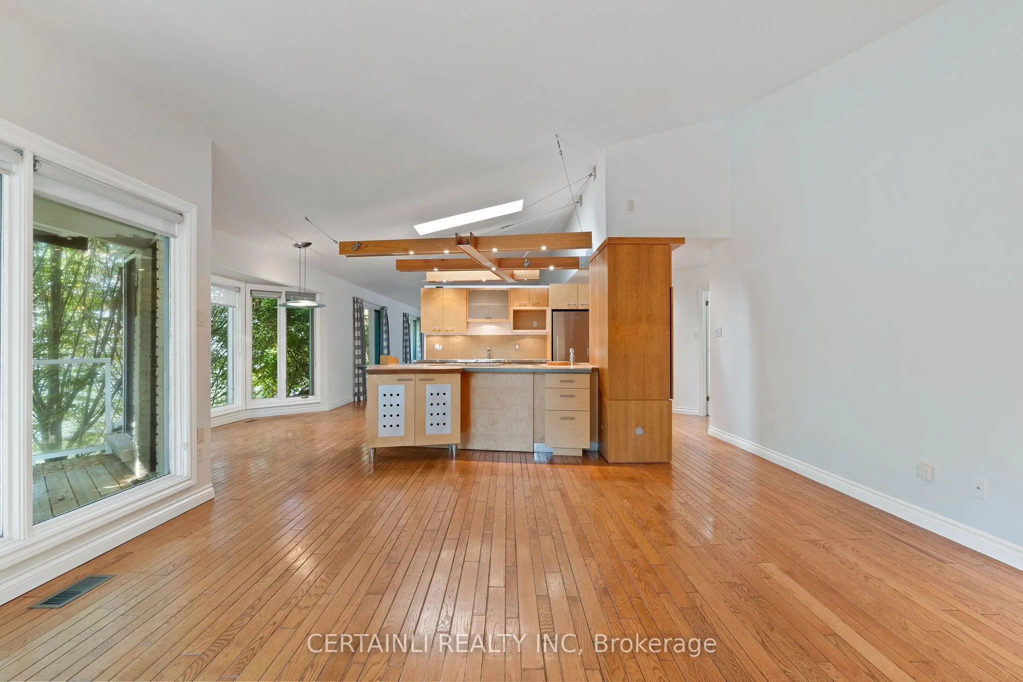 10 Mackellar Avenue, #5