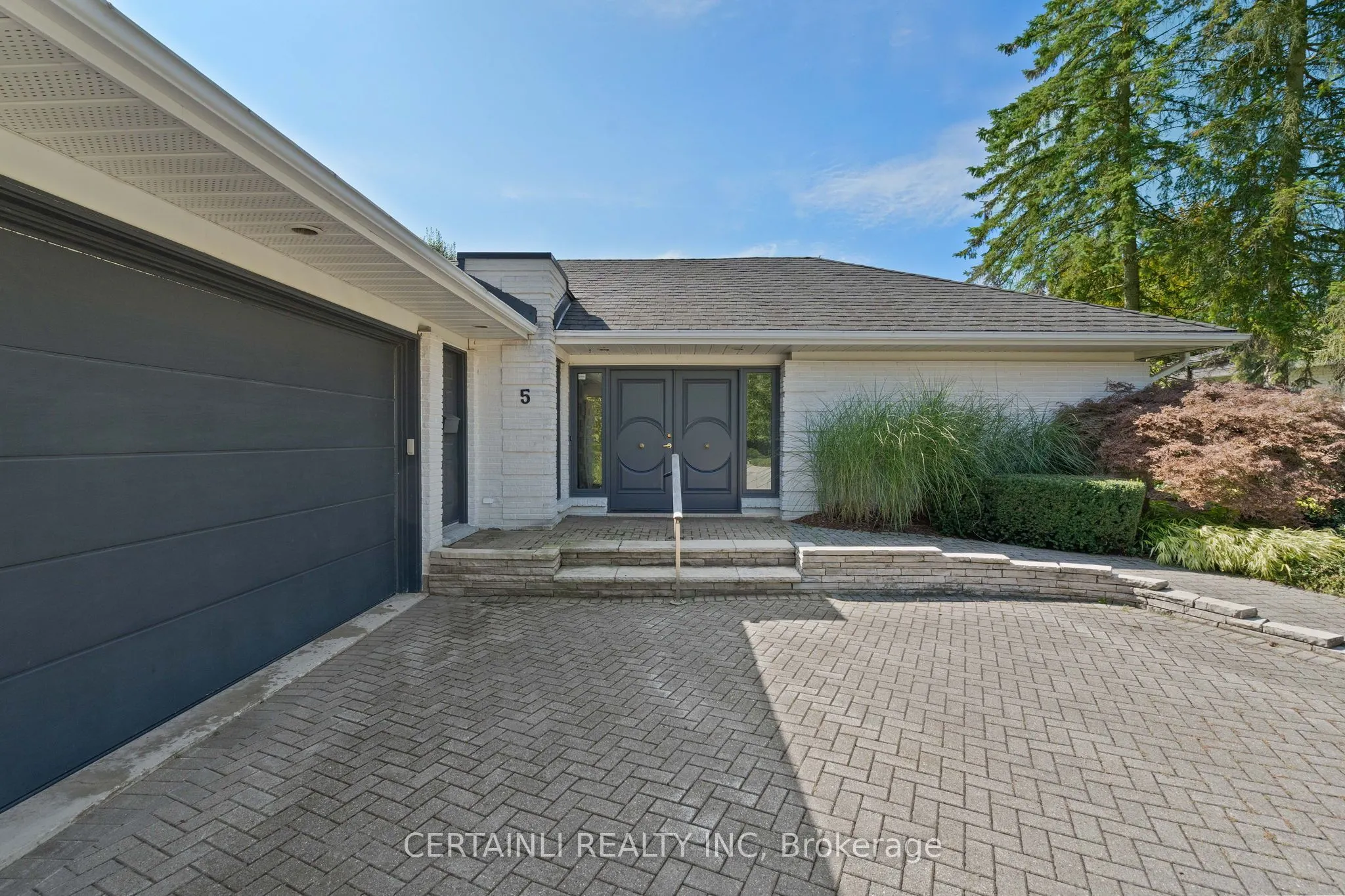 10 Mackellar Avenue, #5