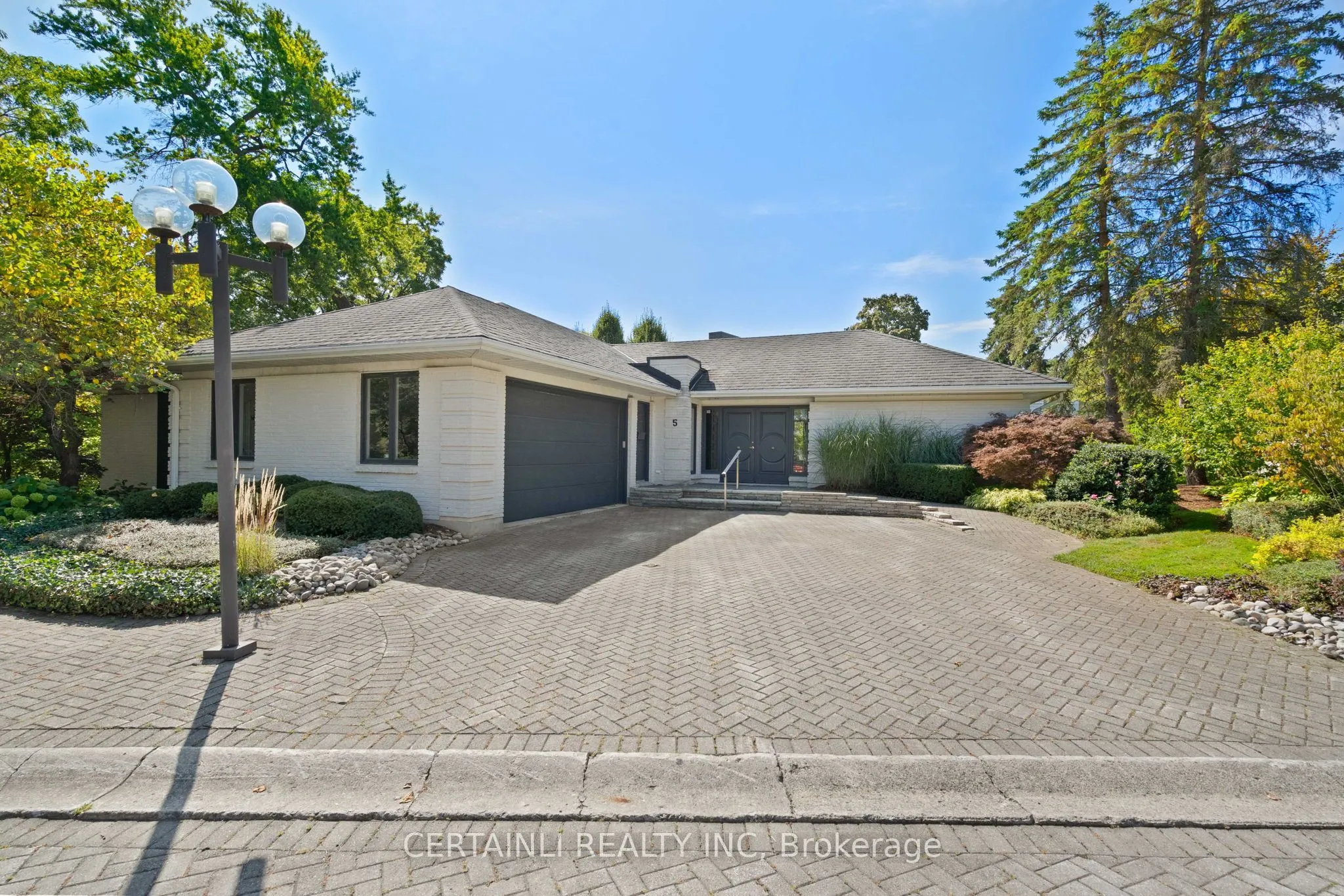 10 Mackellar Avenue, #5