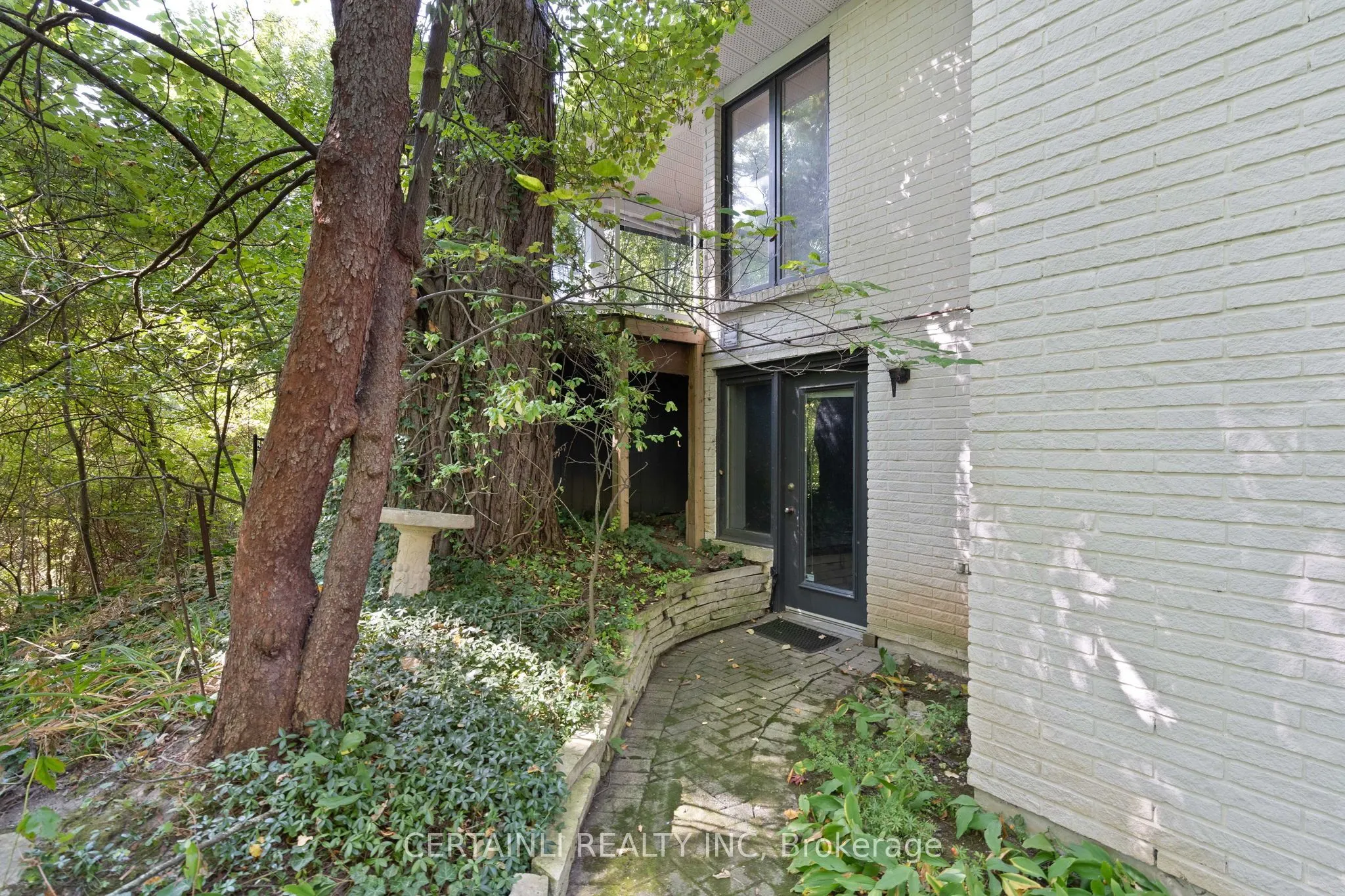 10 Mackellar Avenue, #5