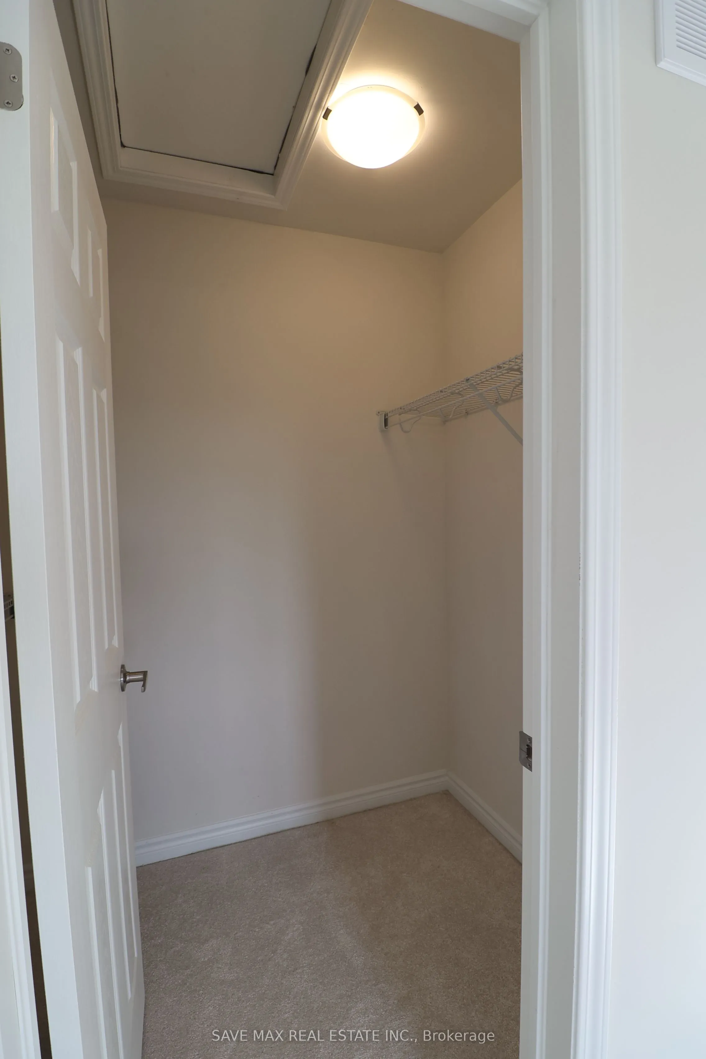 140 Forestwalk Street