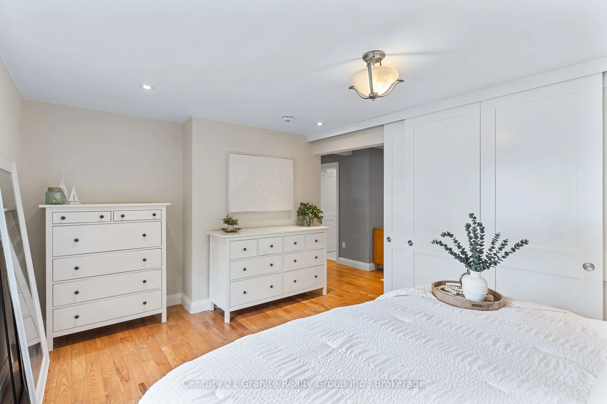 1053 Maebar Road