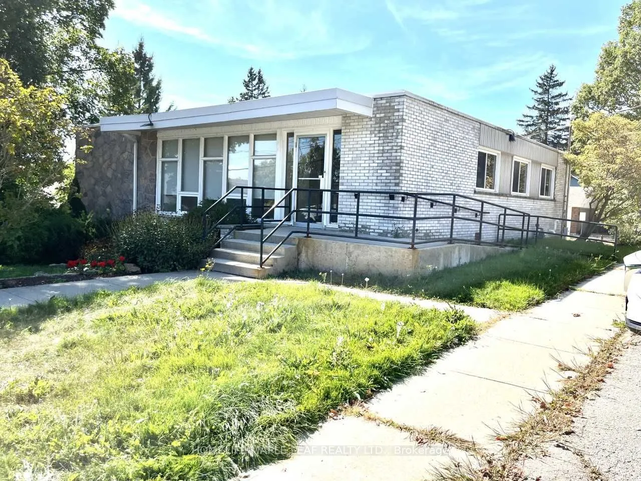 3742 Nafziger Road