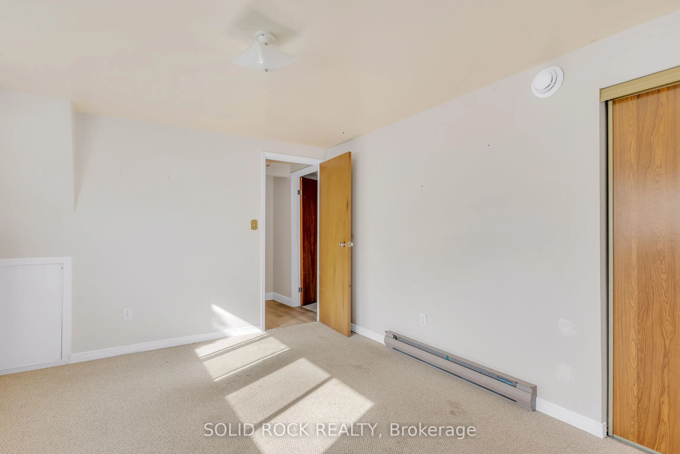 857 Cunningham Crescent