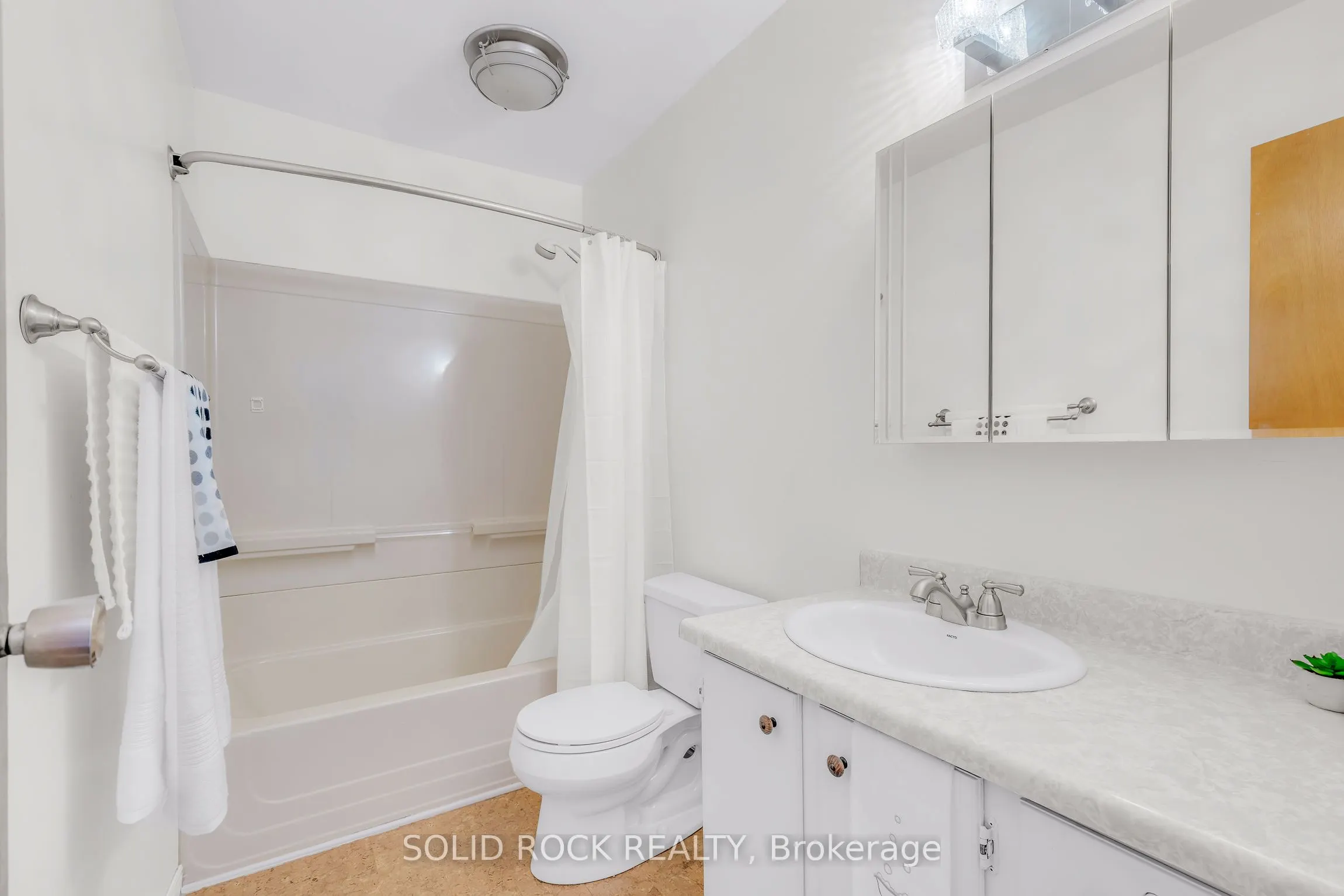 857 Cunningham Crescent