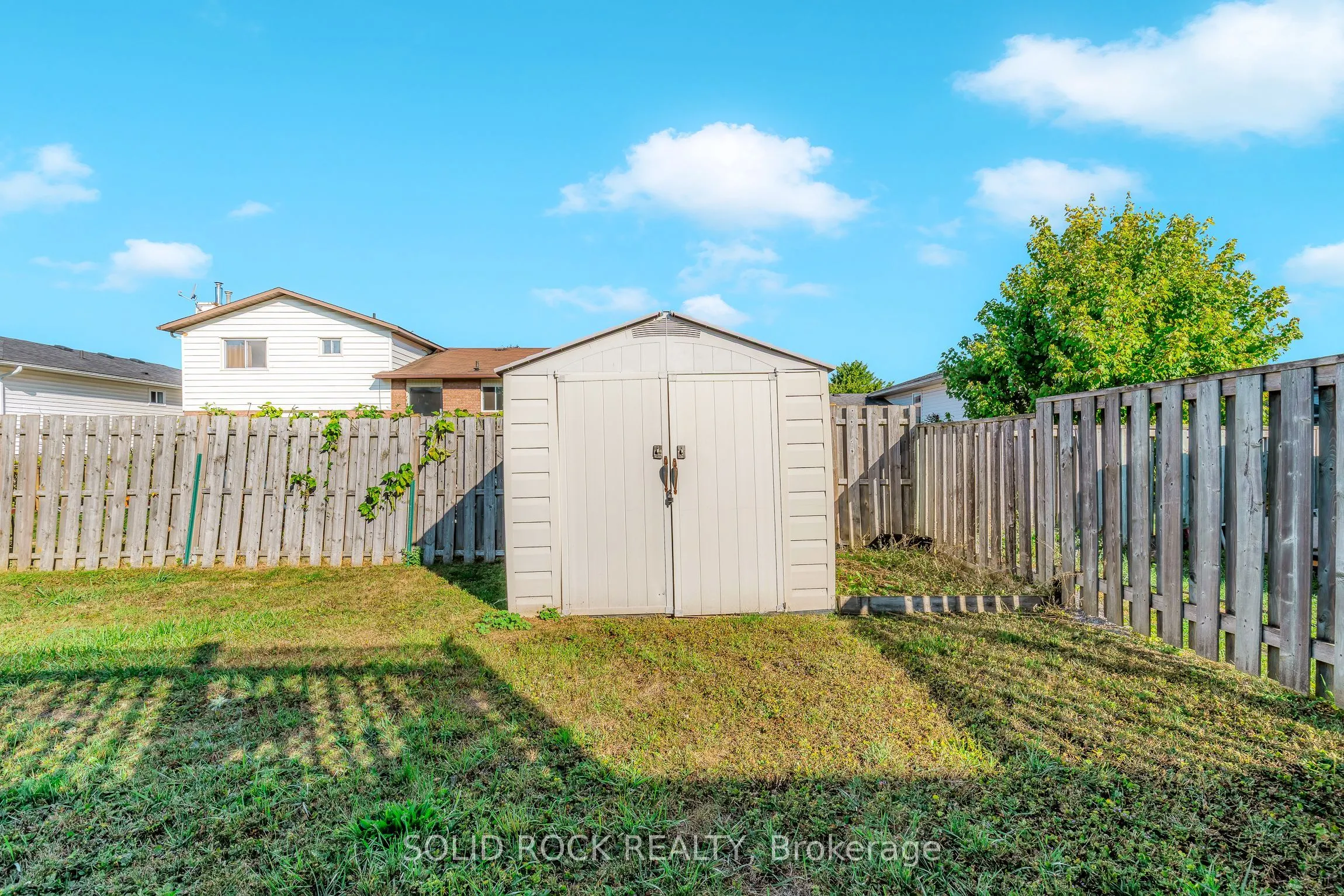 857 Cunningham Crescent