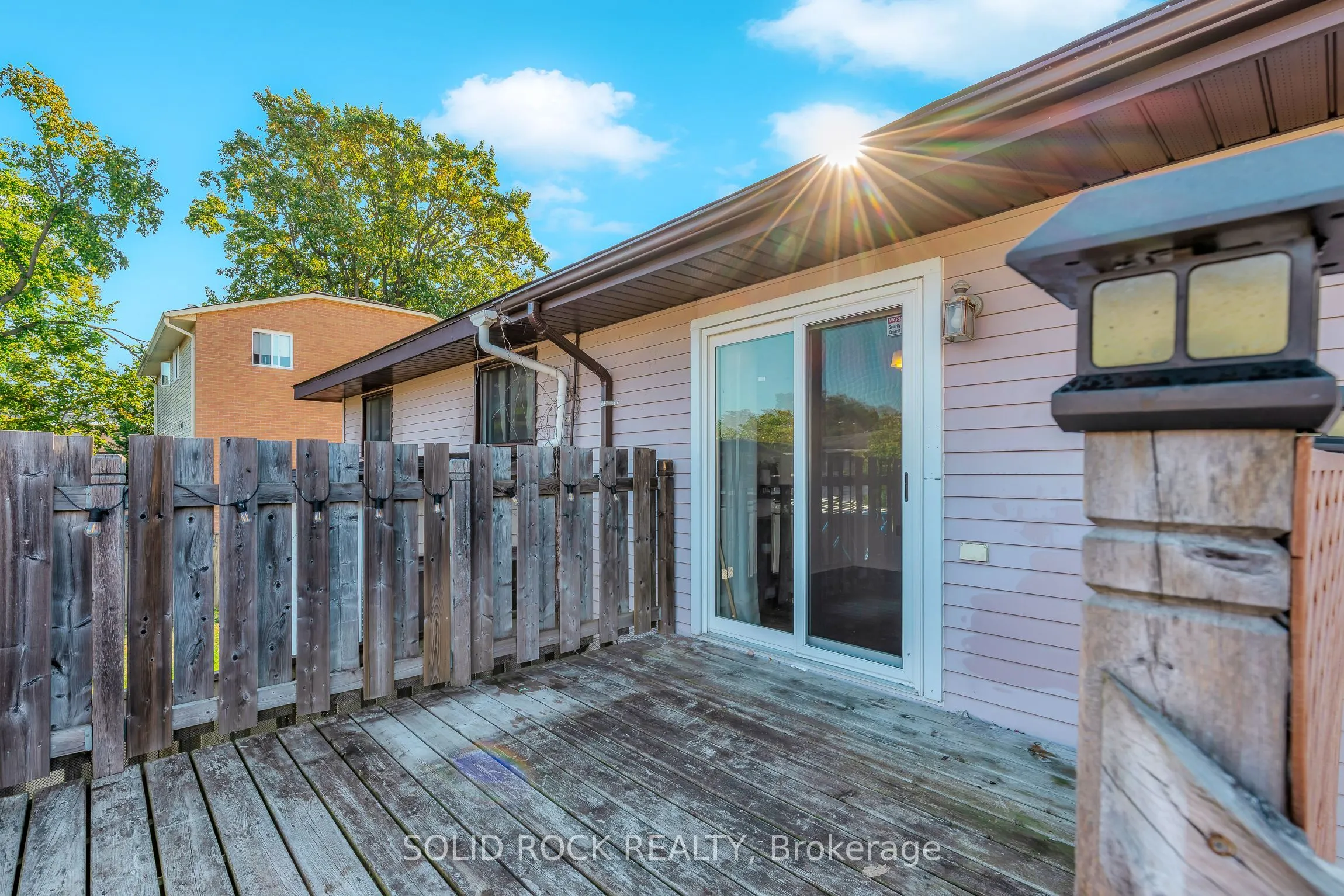 857 Cunningham Crescent