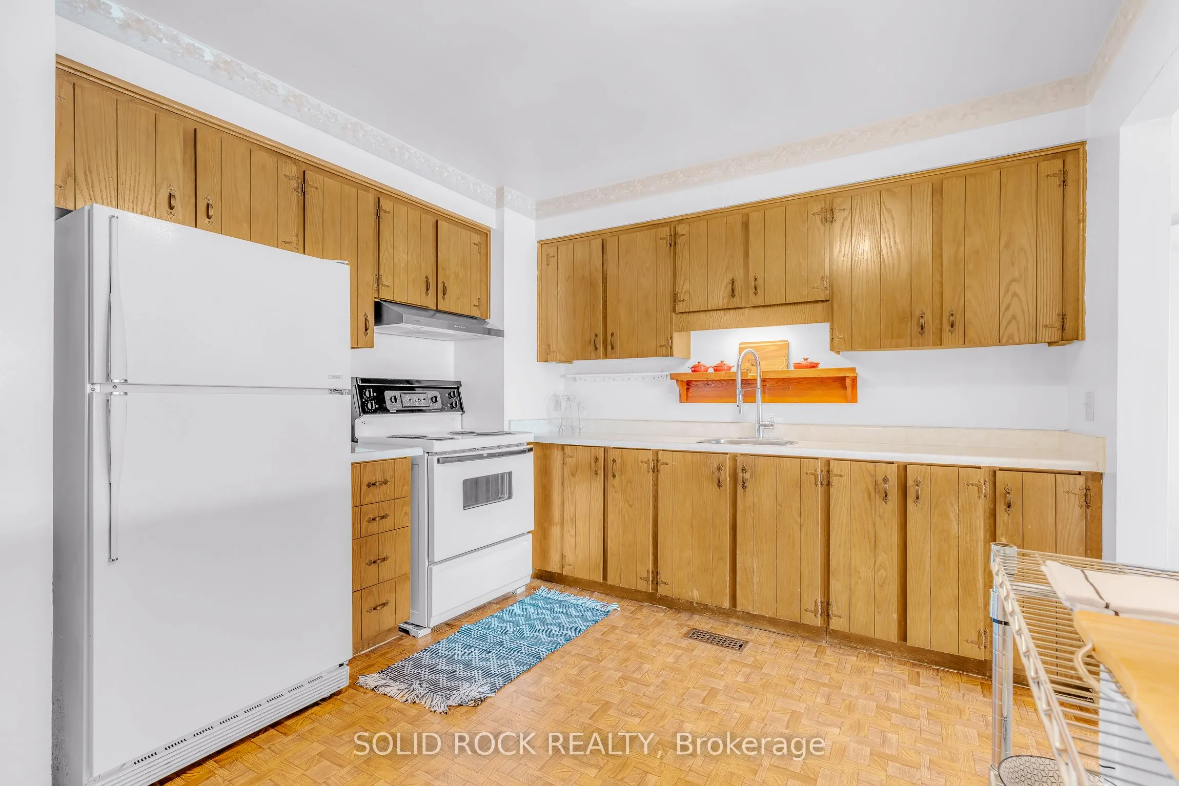 857 Cunningham Crescent