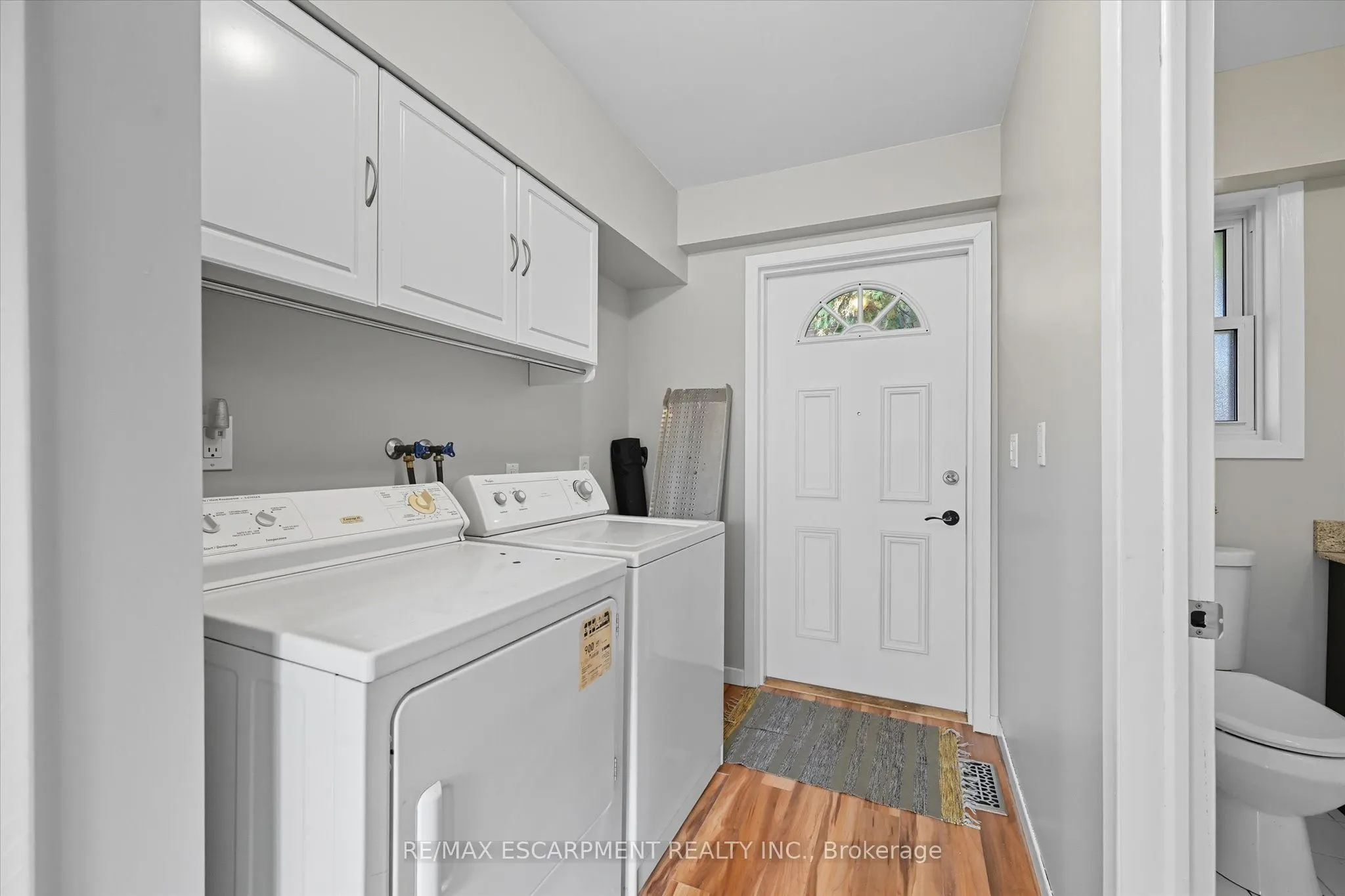 966 UPPER SHERMAN Avenue