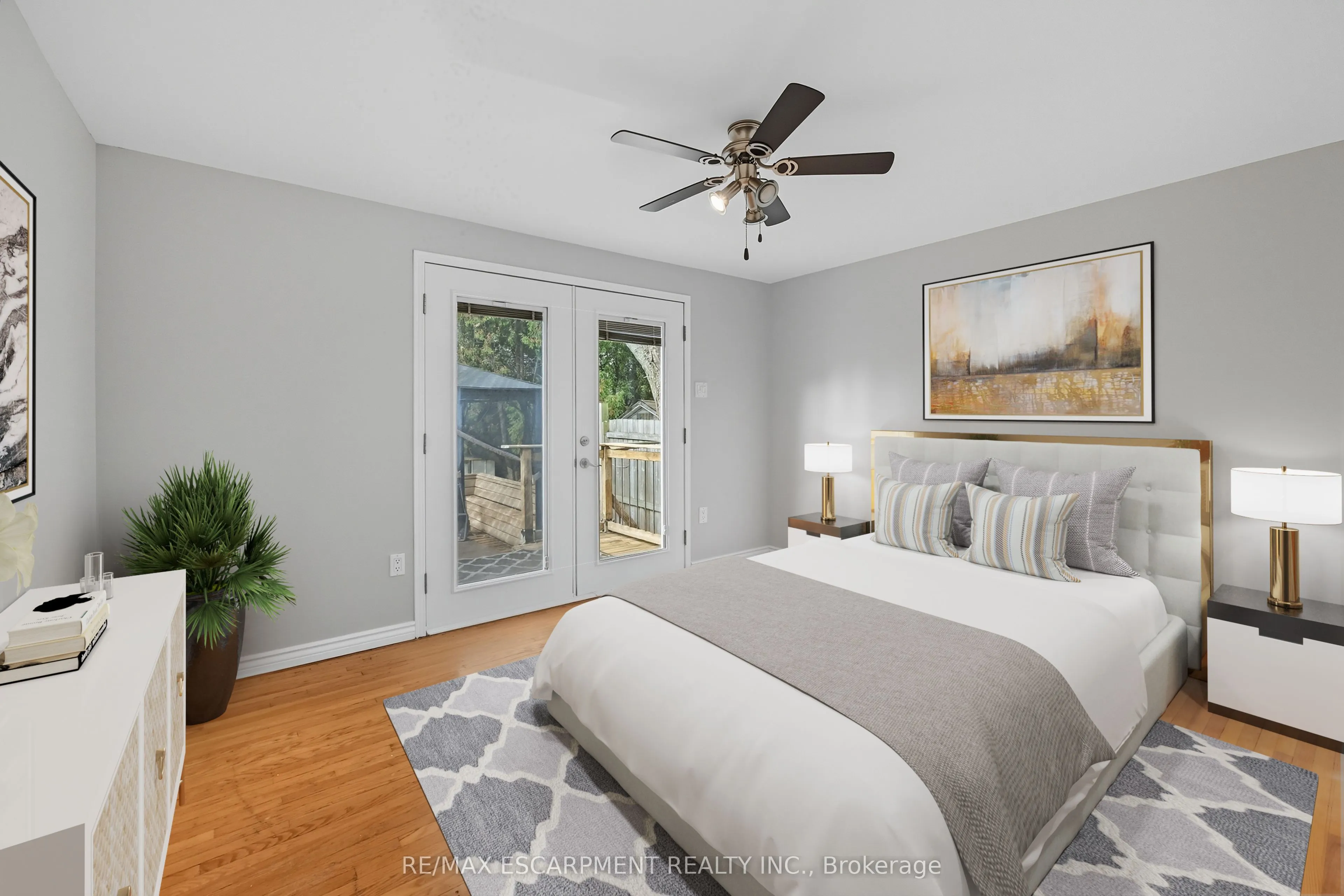 966 UPPER SHERMAN Avenue