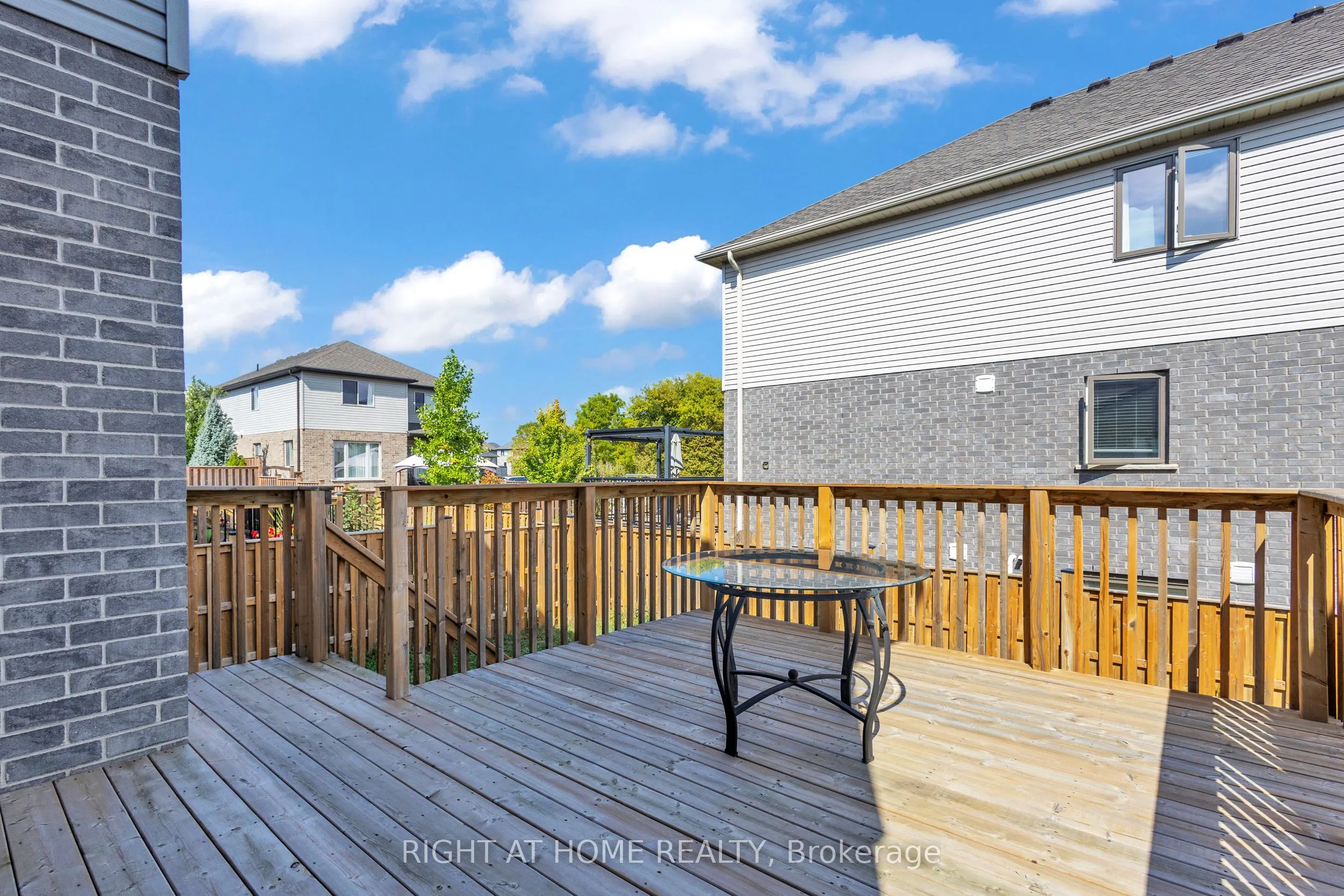 321 Carriage Way