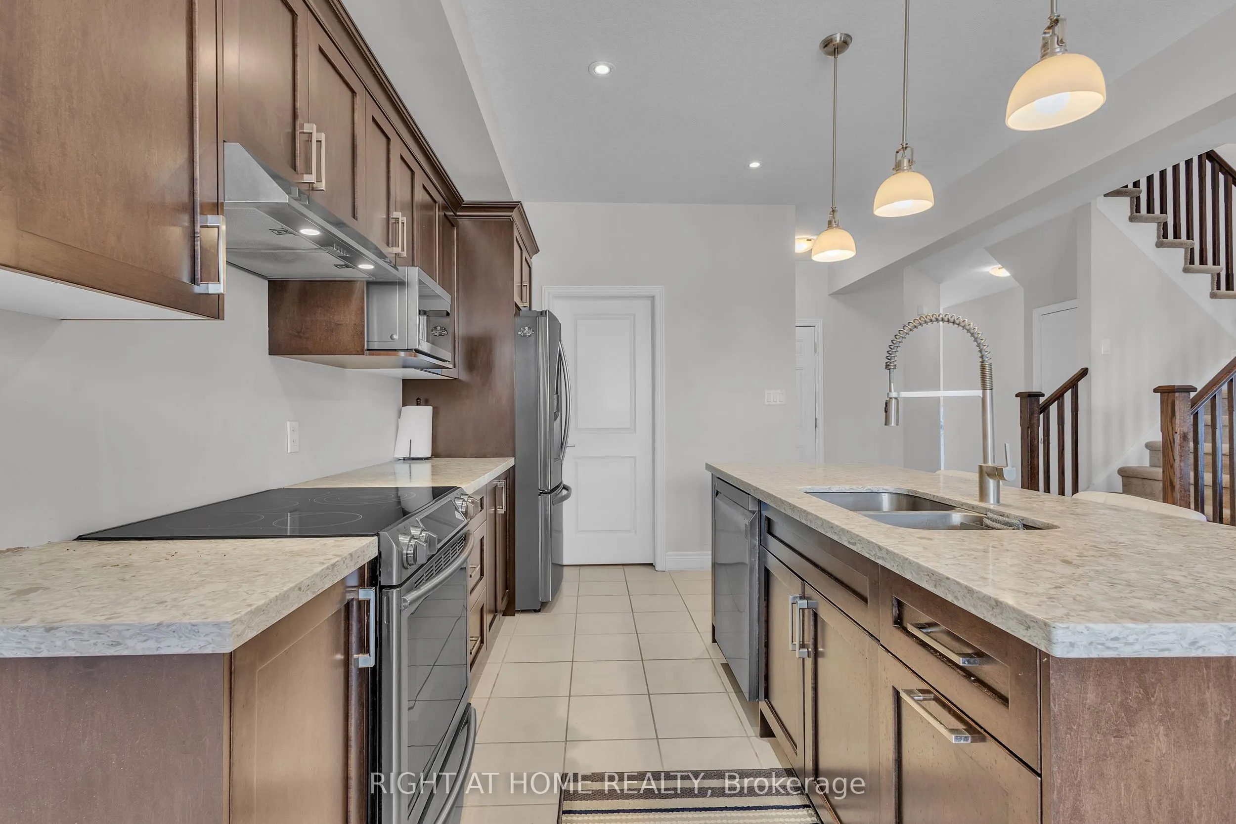 321 Carriage Way