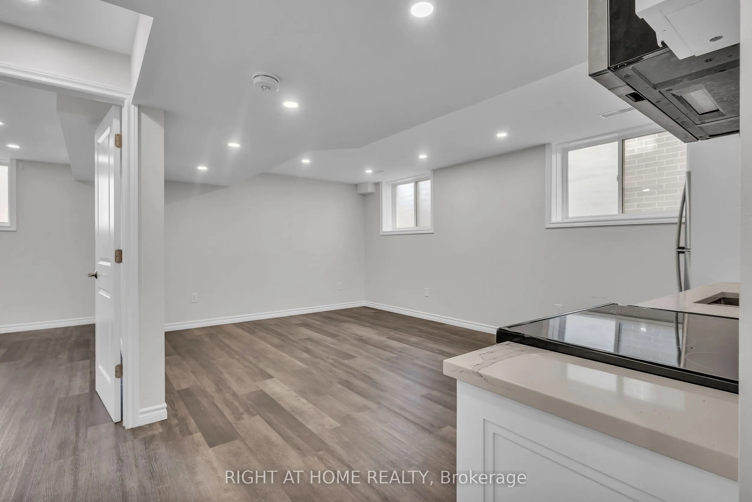 321 Carriage Way