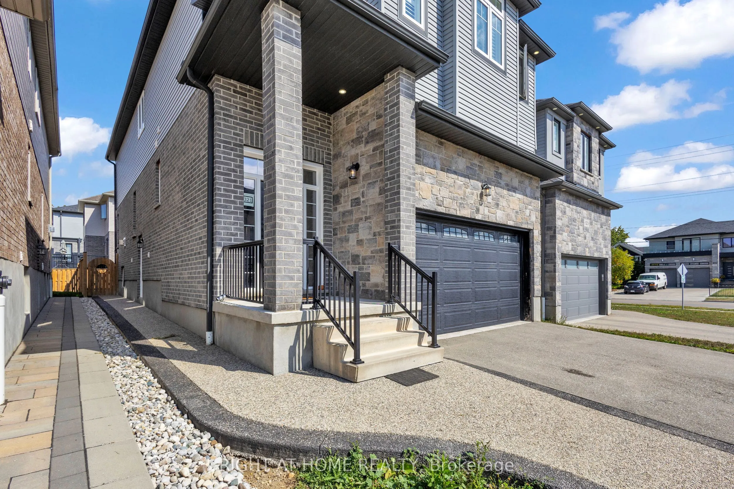 321 Carriage Way