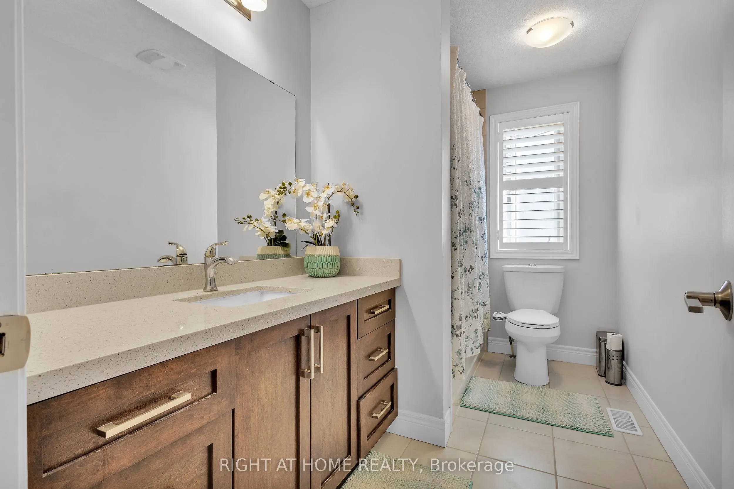 321 Carriage Way