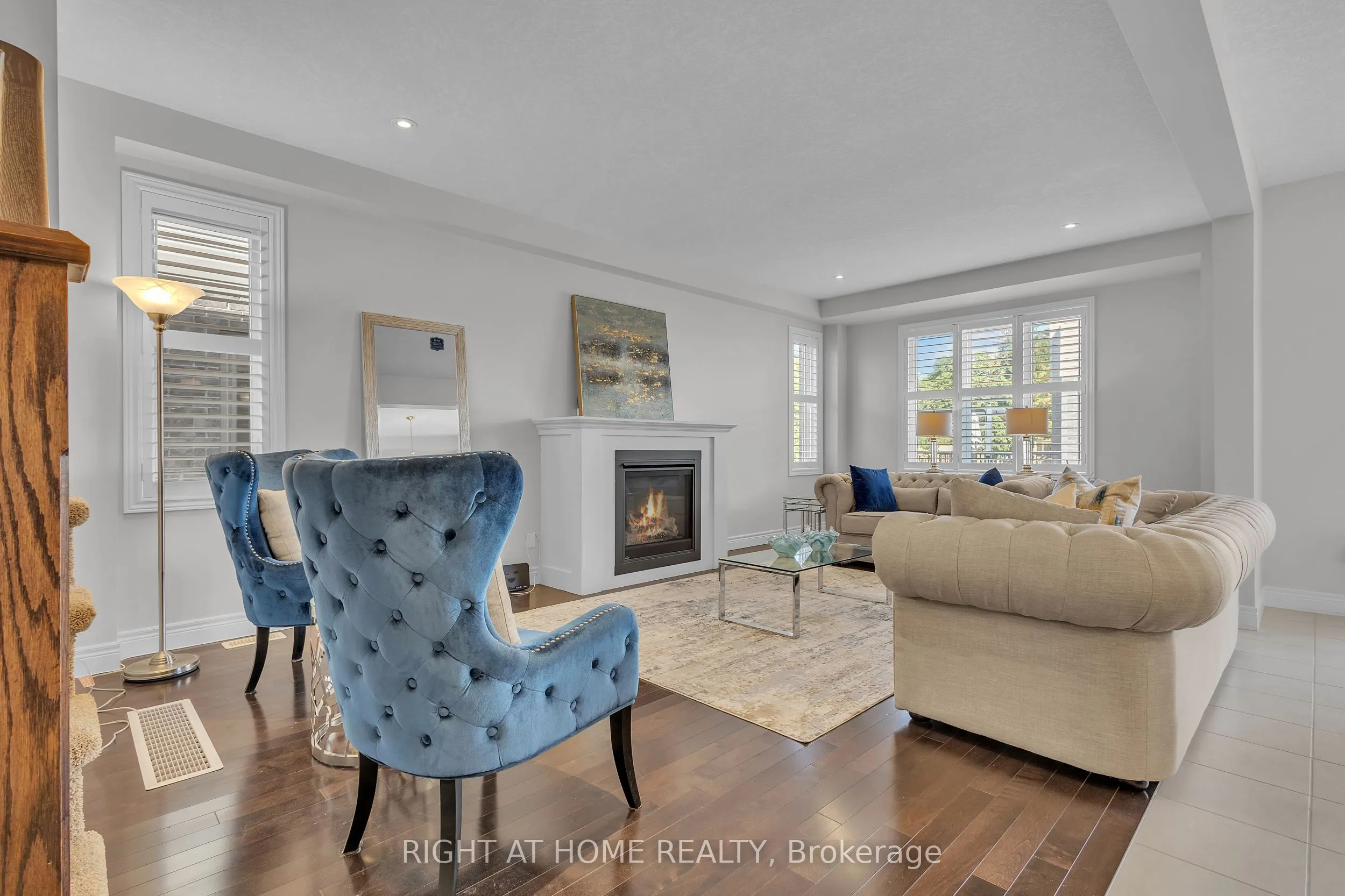 321 Carriage Way