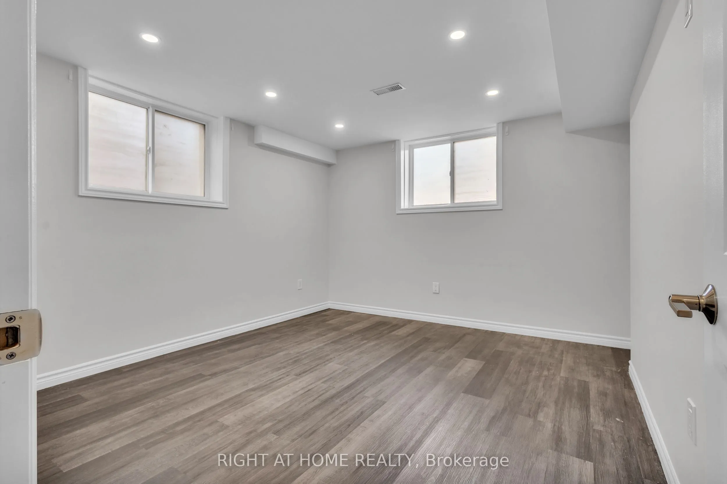 321 Carriage Way