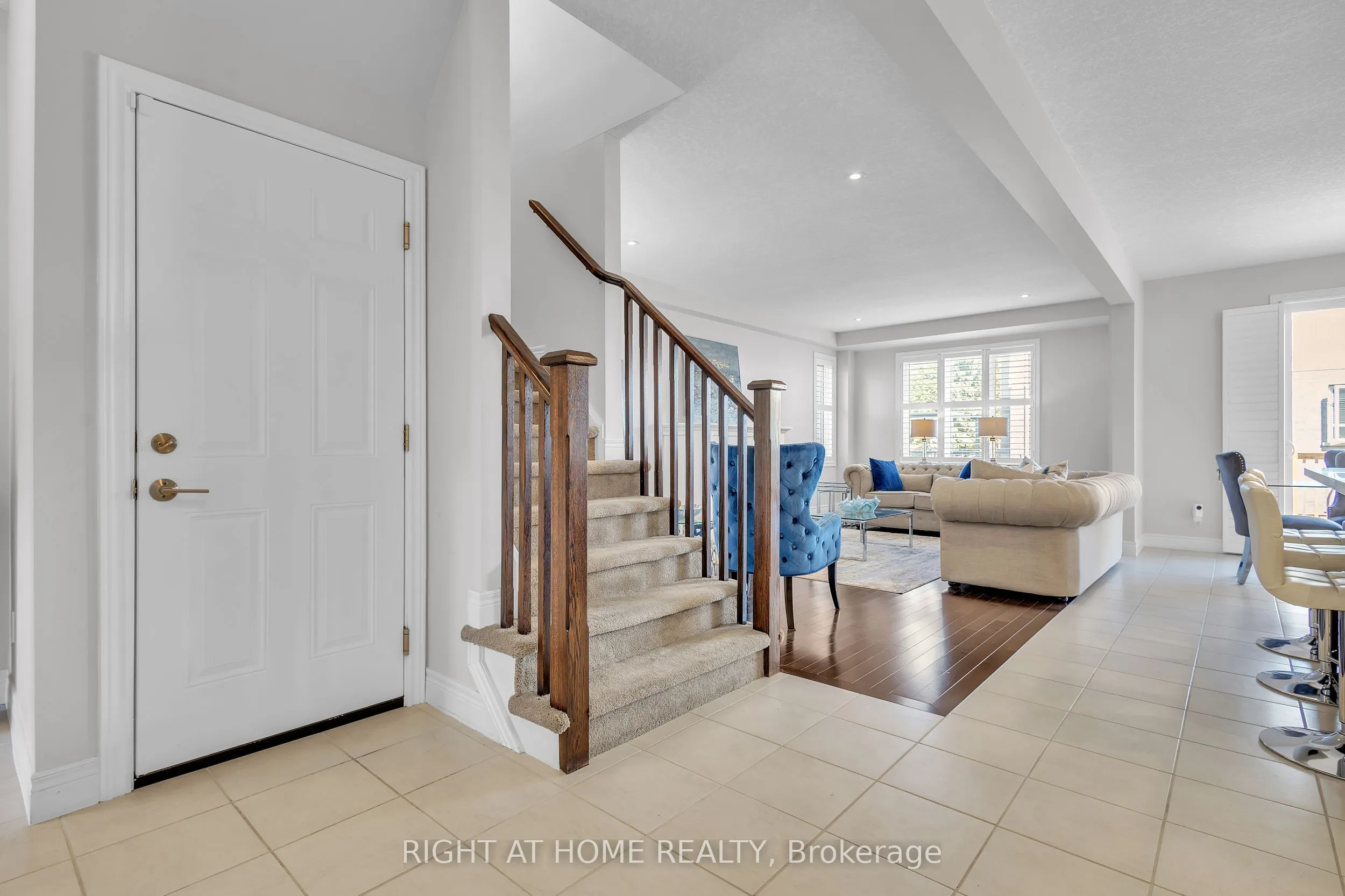 321 Carriage Way