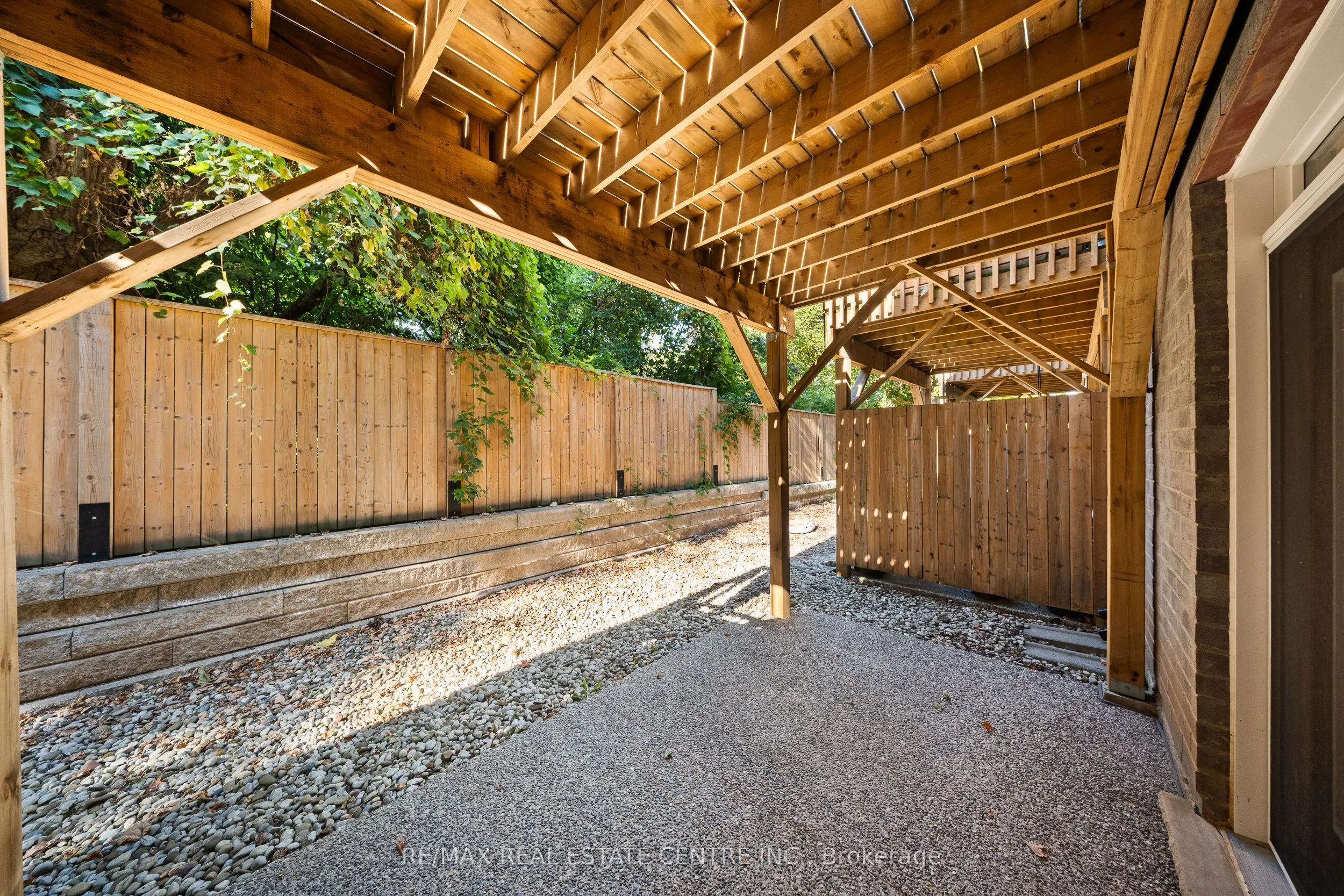 111 Wilson Street E, #7