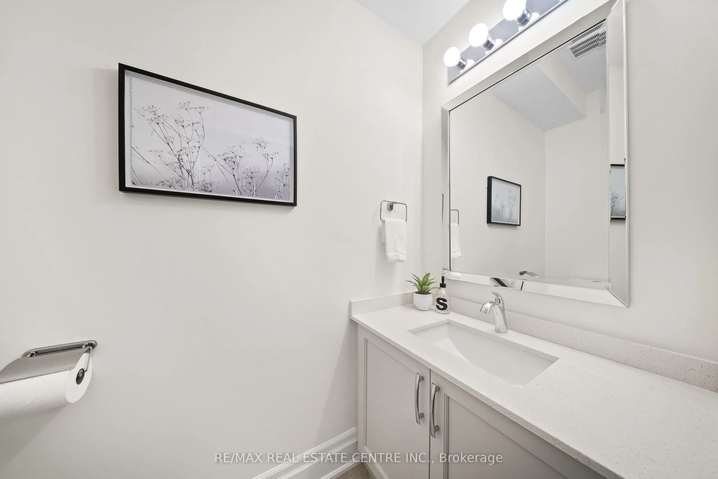 111 Wilson Street E, #7