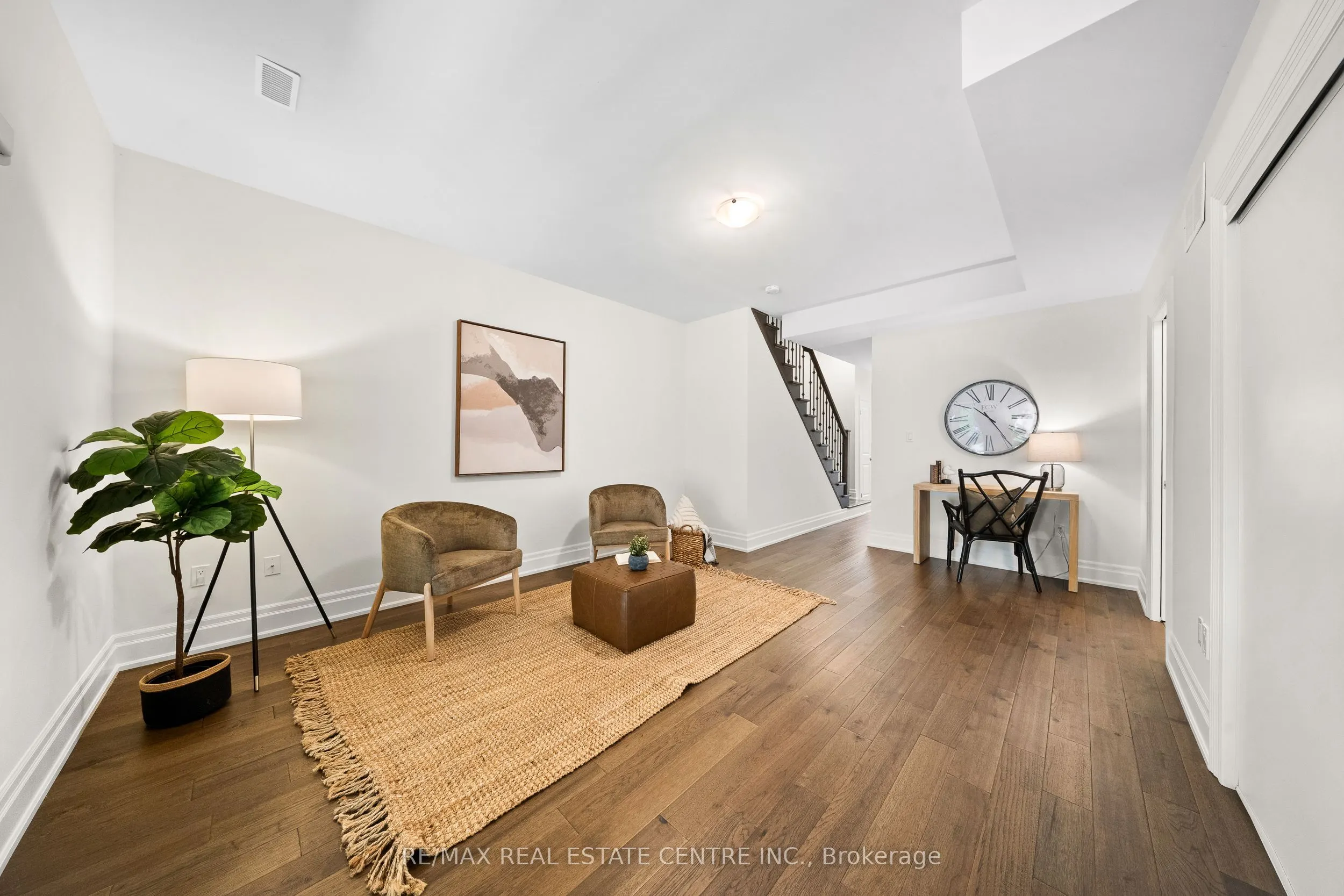 111 Wilson Street E, #7