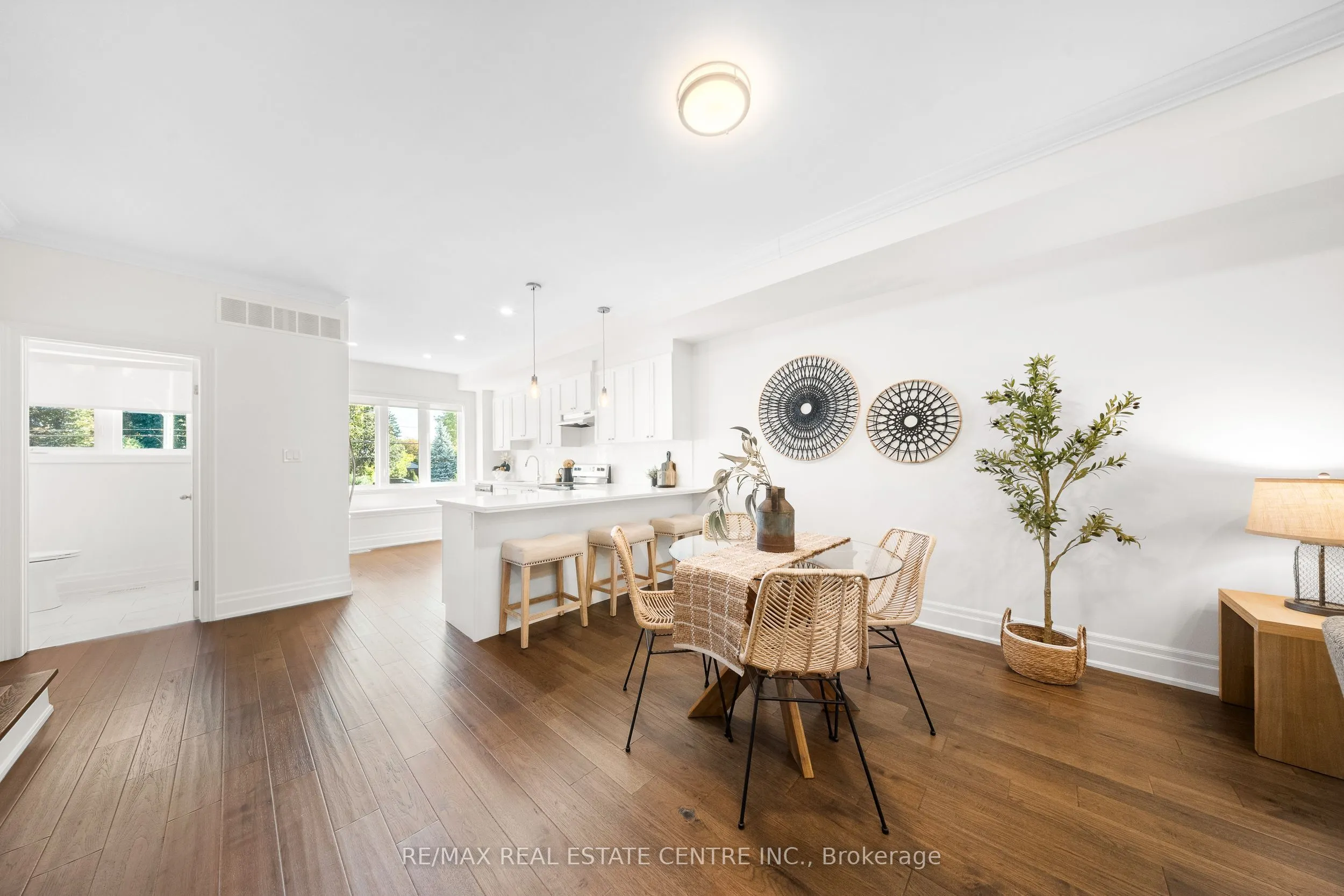 111 Wilson Street E, #7