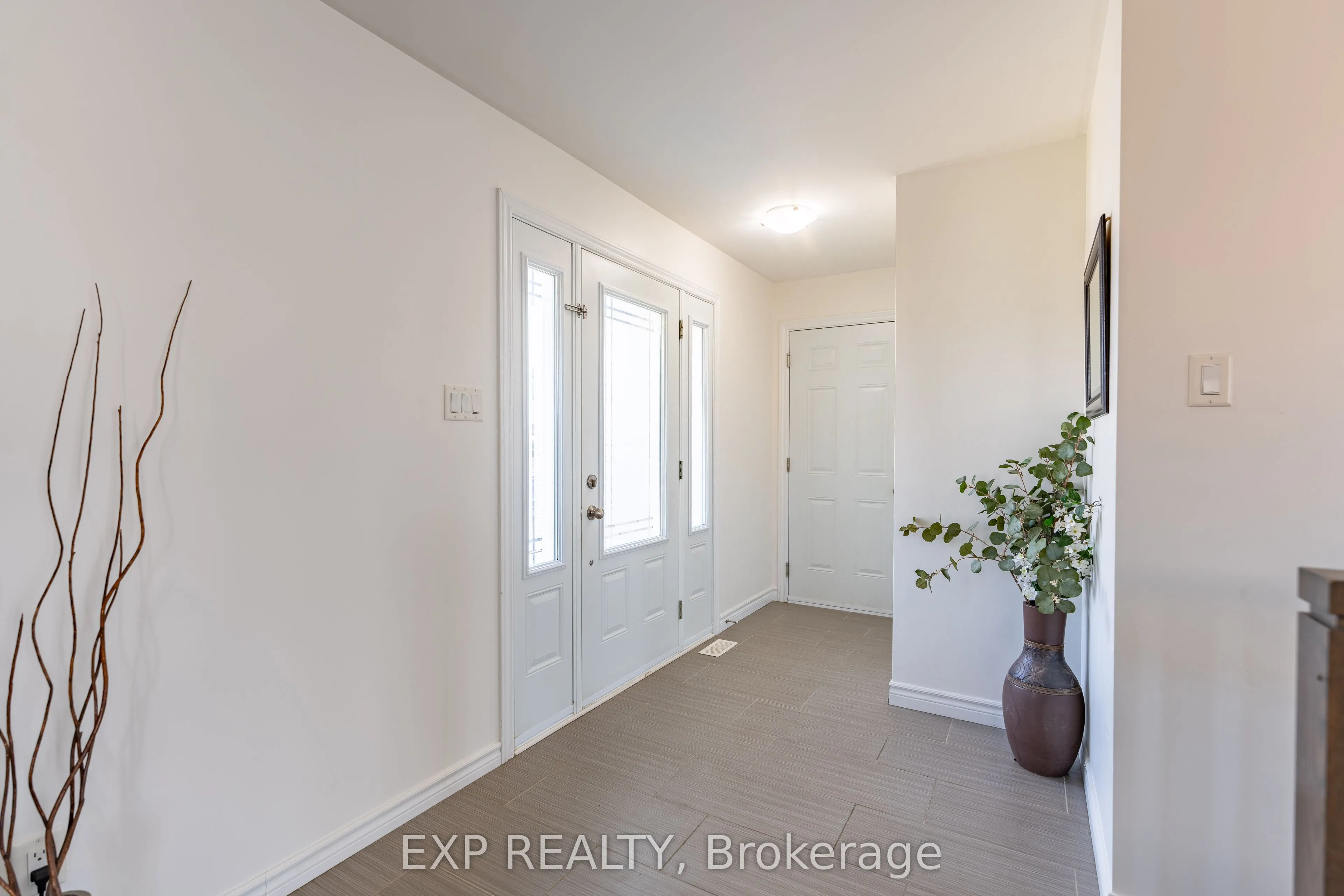 11 Place Madeleine Place