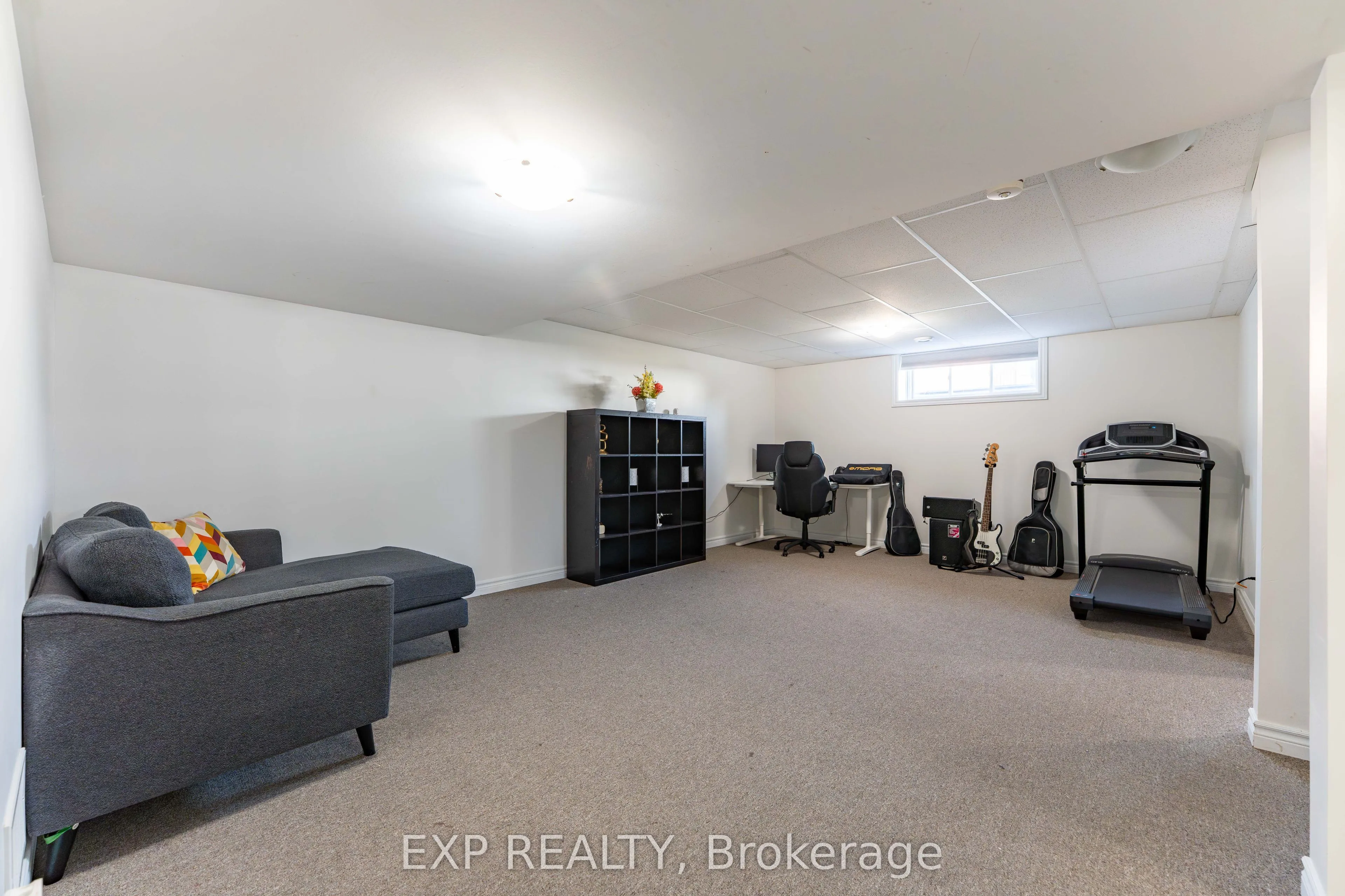 11 Place Madeleine Place