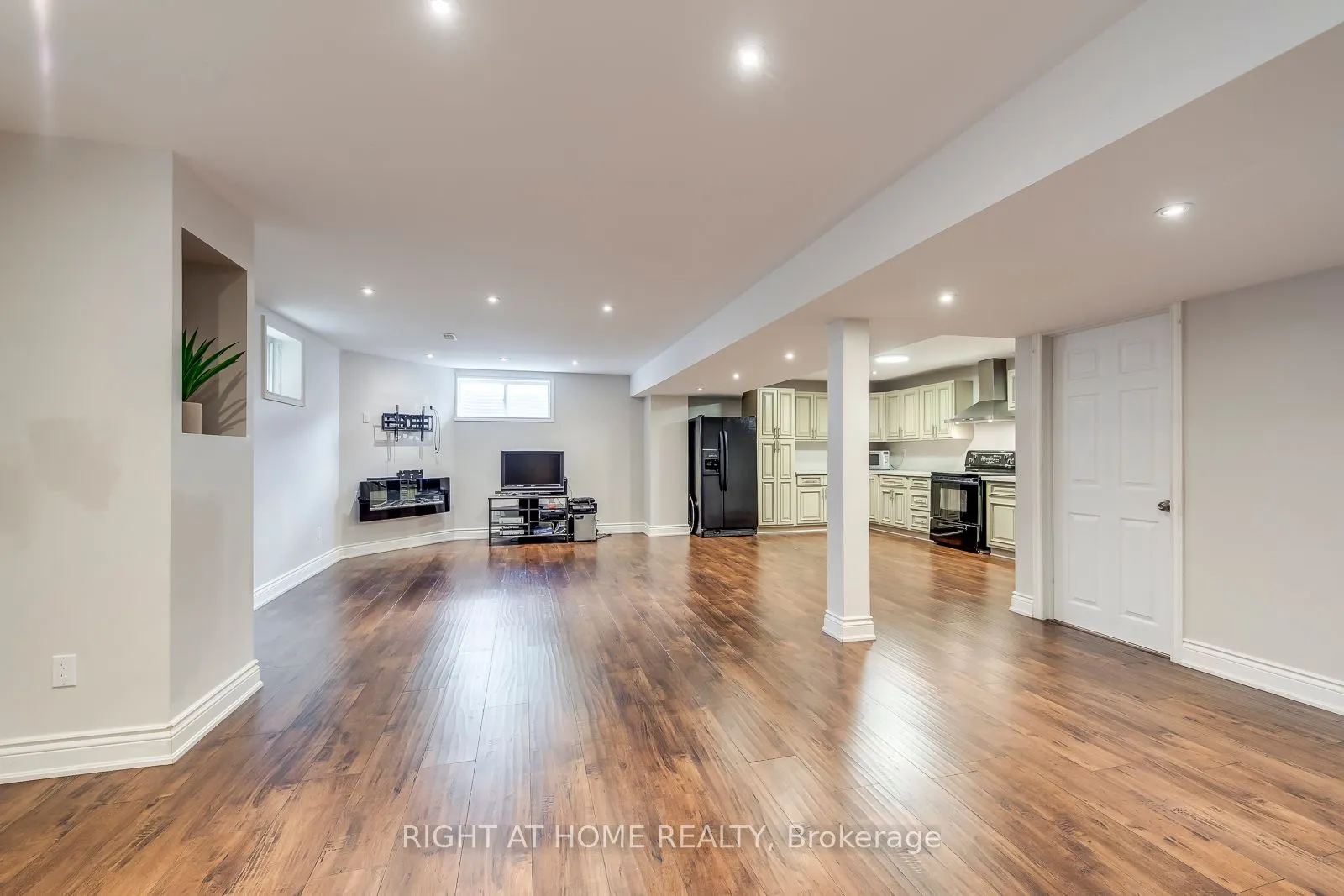 38 Assisi Street