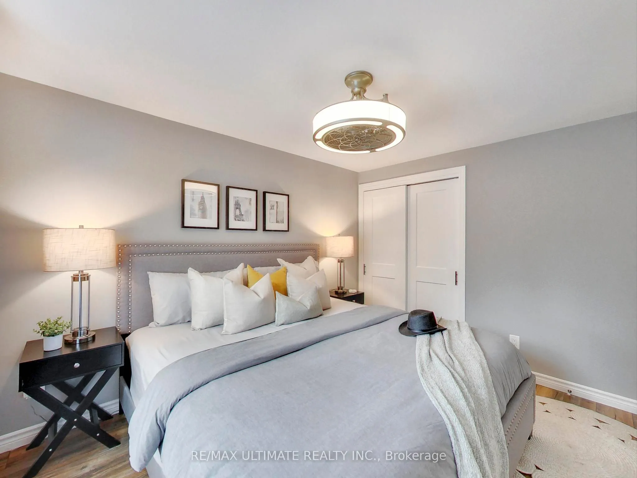 496 Elgin Street N