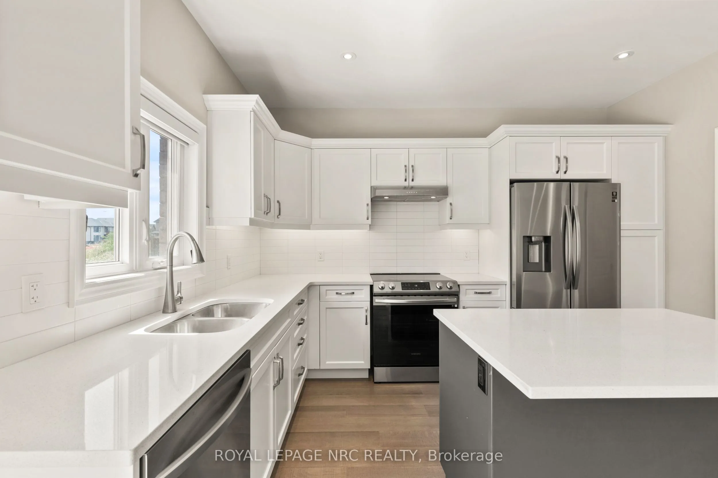 25 Autumn Avenue, #Upper Level