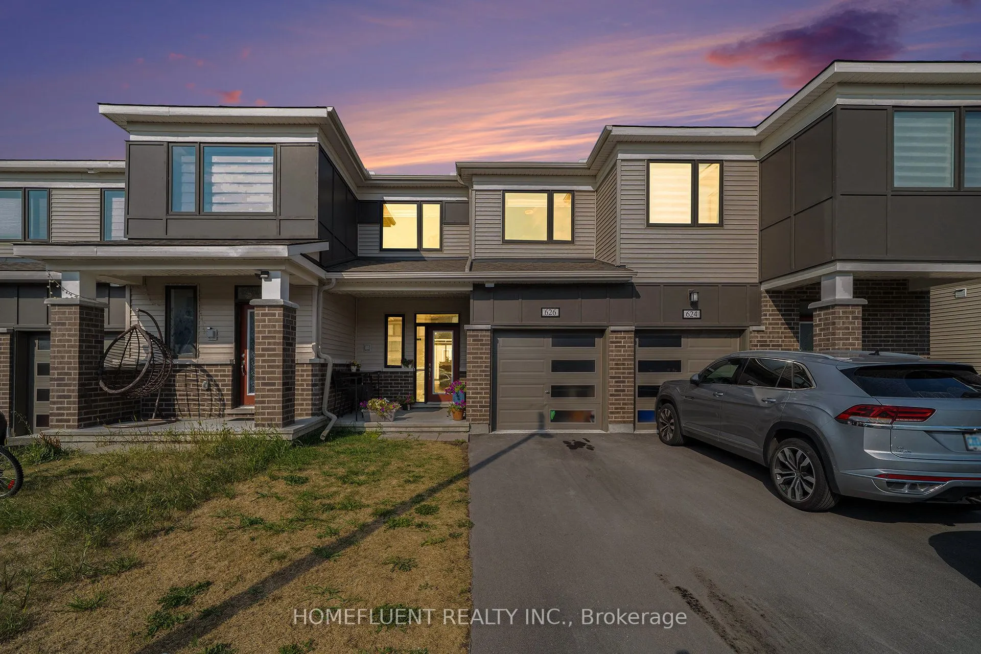 626 Allied Mews S
