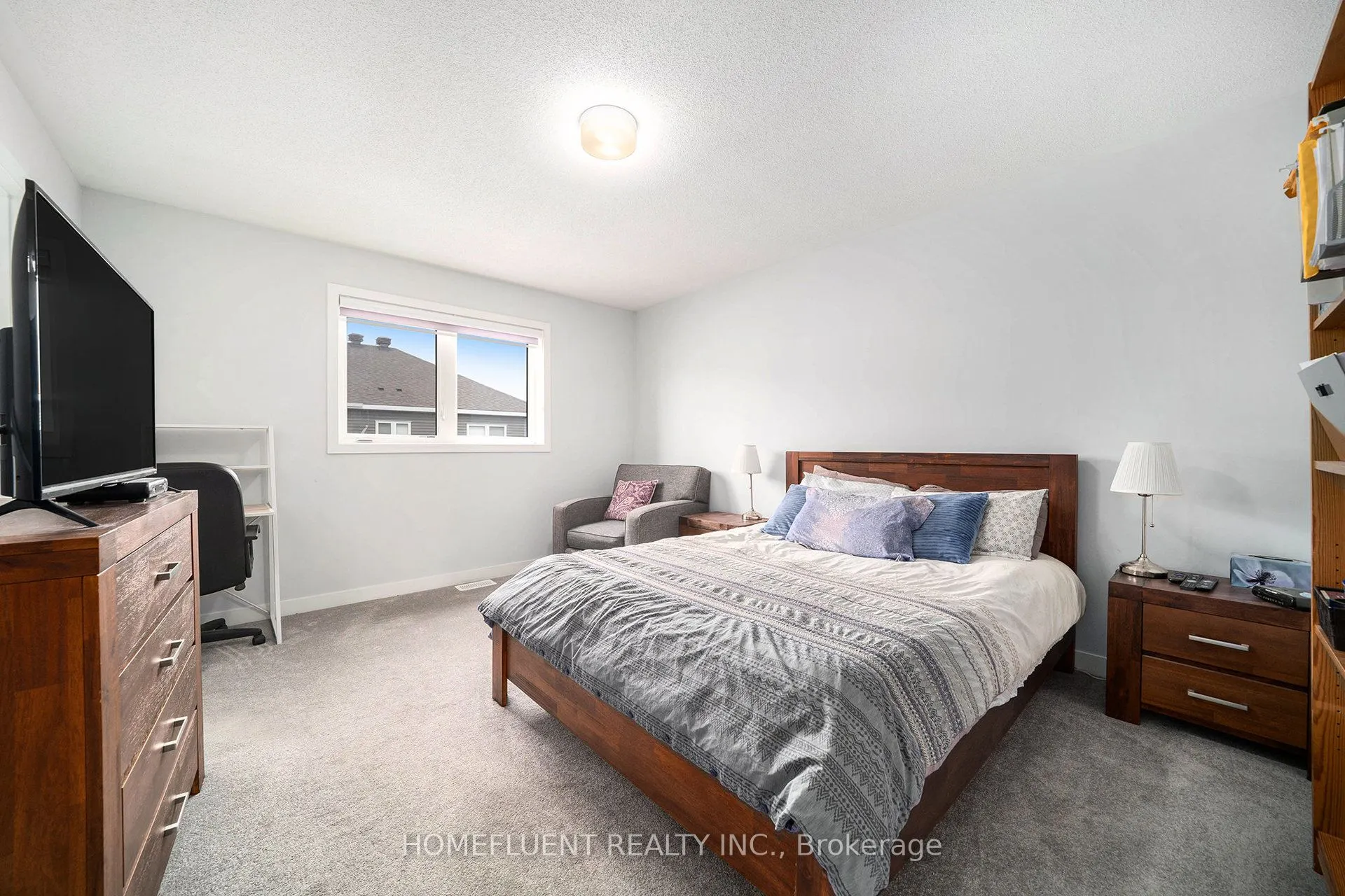 626 Allied Mews S