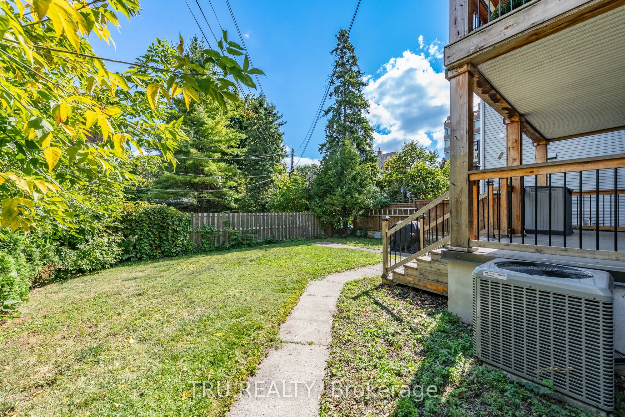 381 North River Road