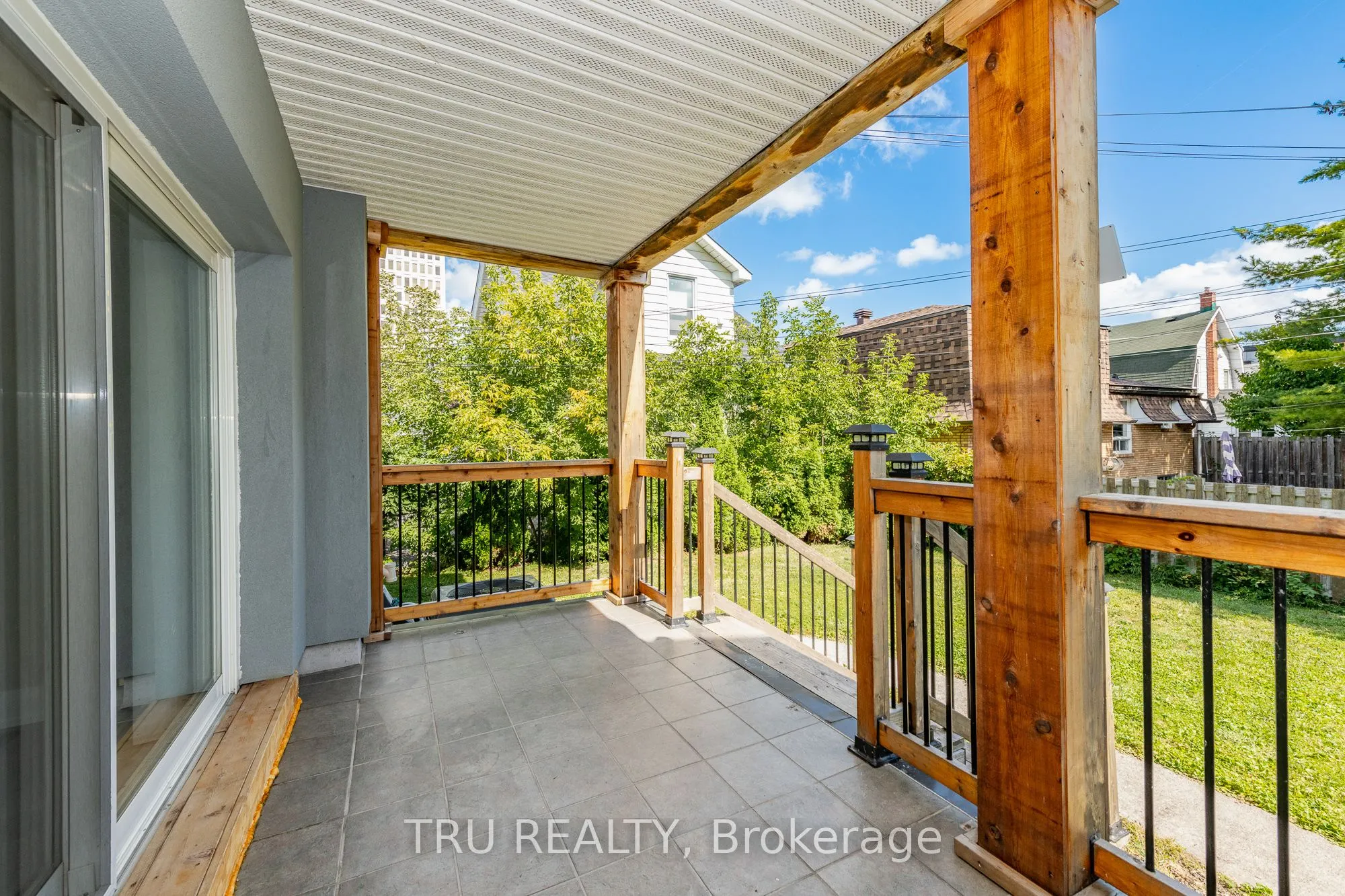 381 North River Road