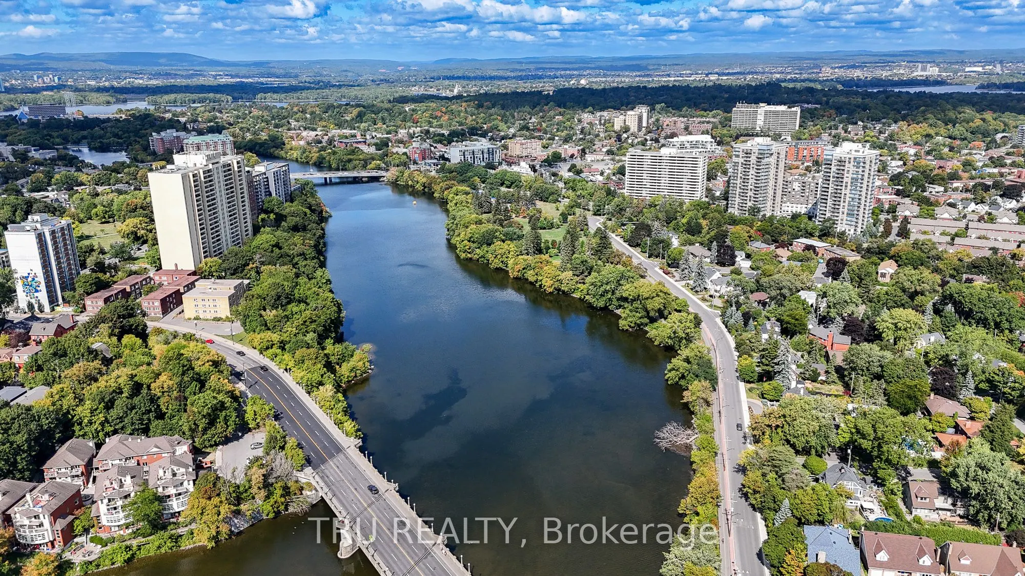 381 North River Road