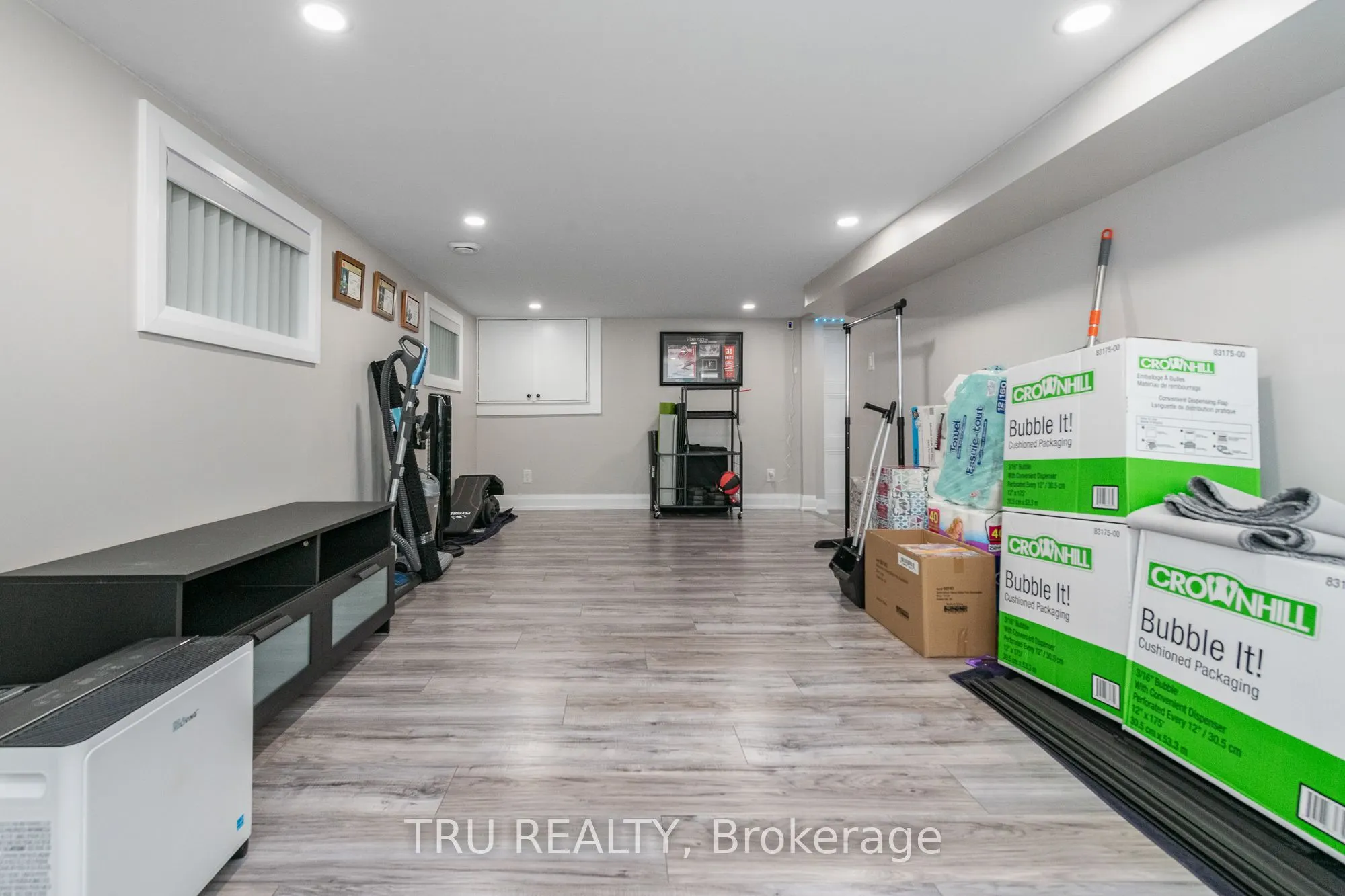 381 North River Road